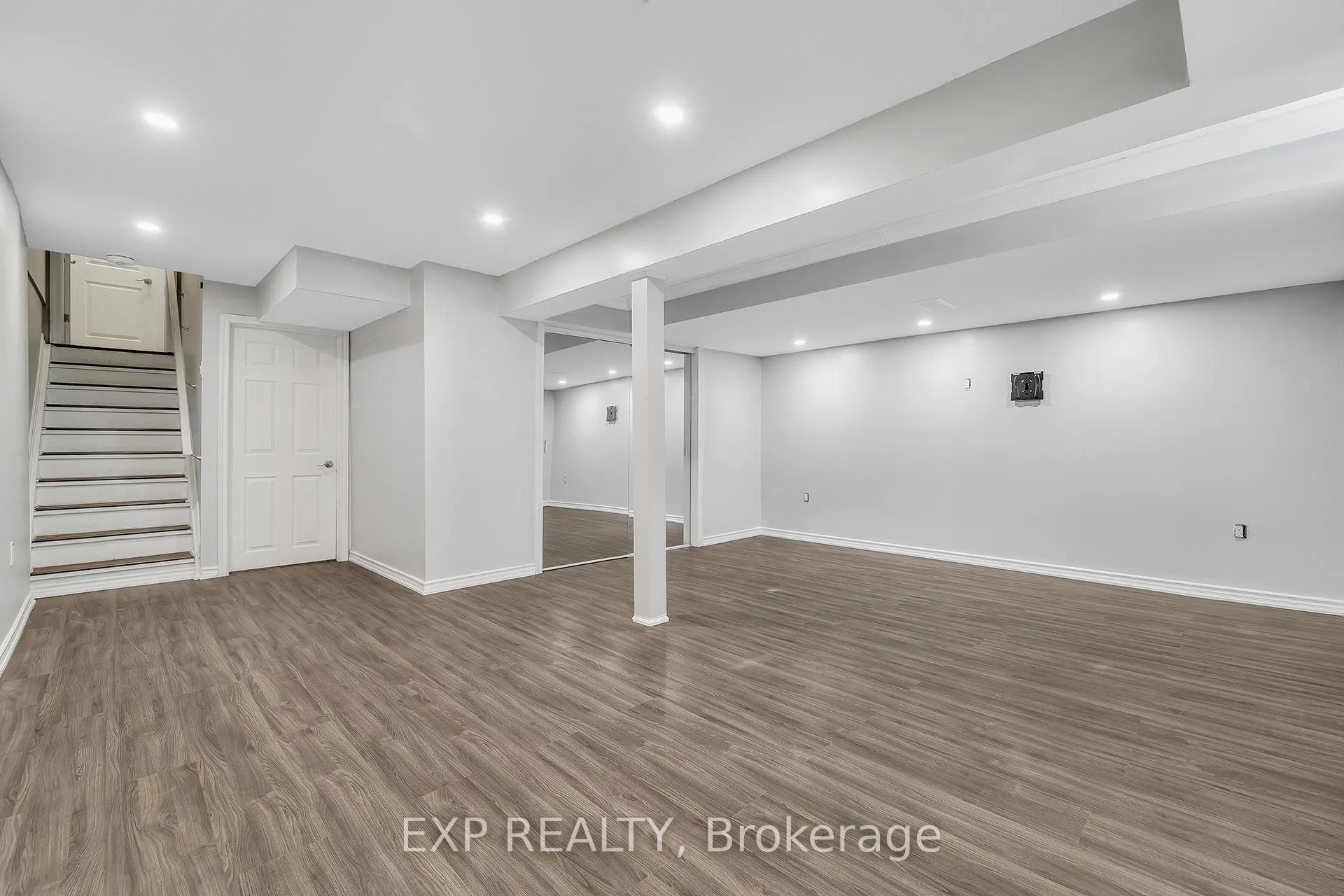 Photo 31 of 89 Sonoma Valley Crescent, Hamilton, Mewburn — HOMEH