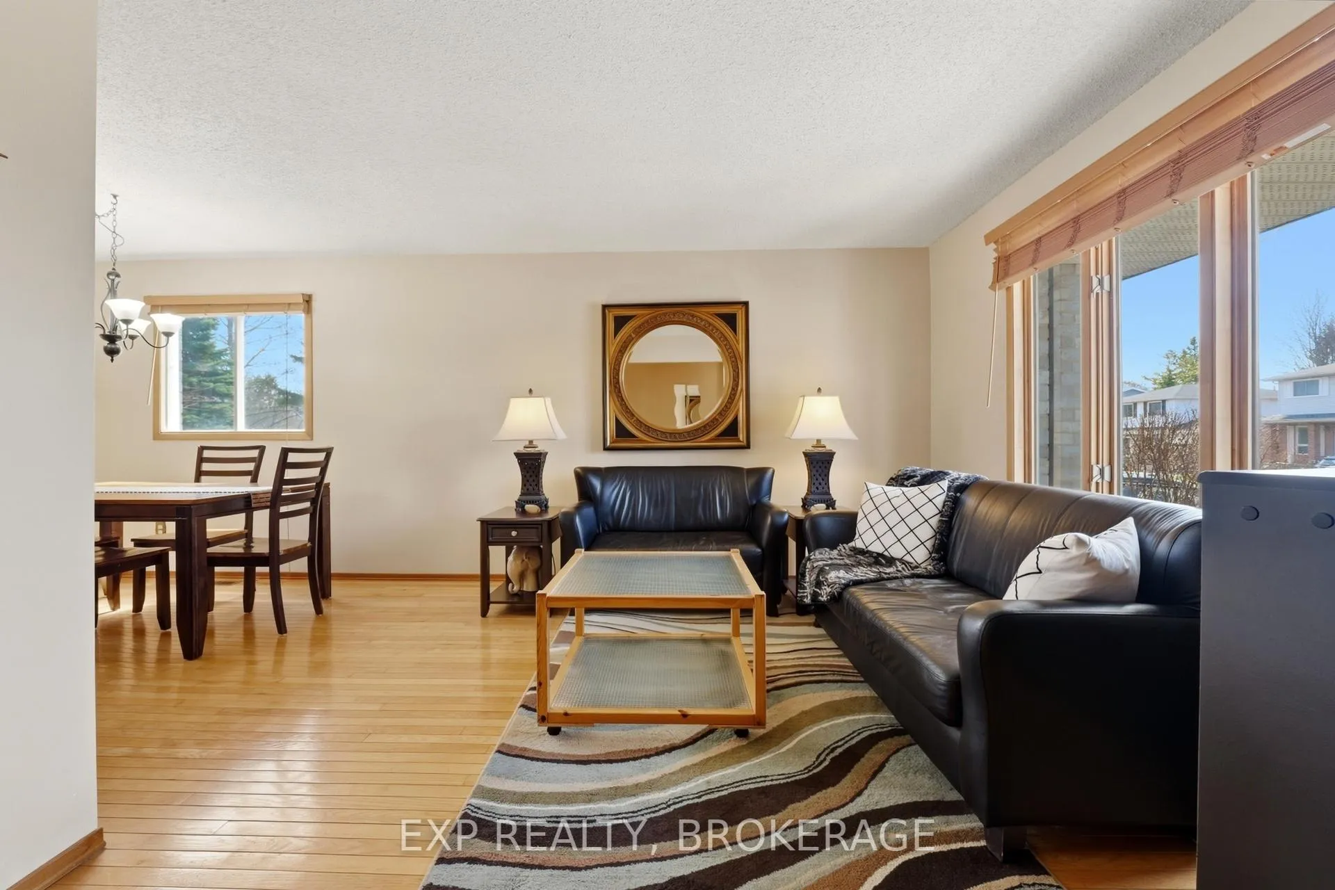 Photo 3 of 693 Cedarwood Drive, Kingston, City Northwest — HOMEH