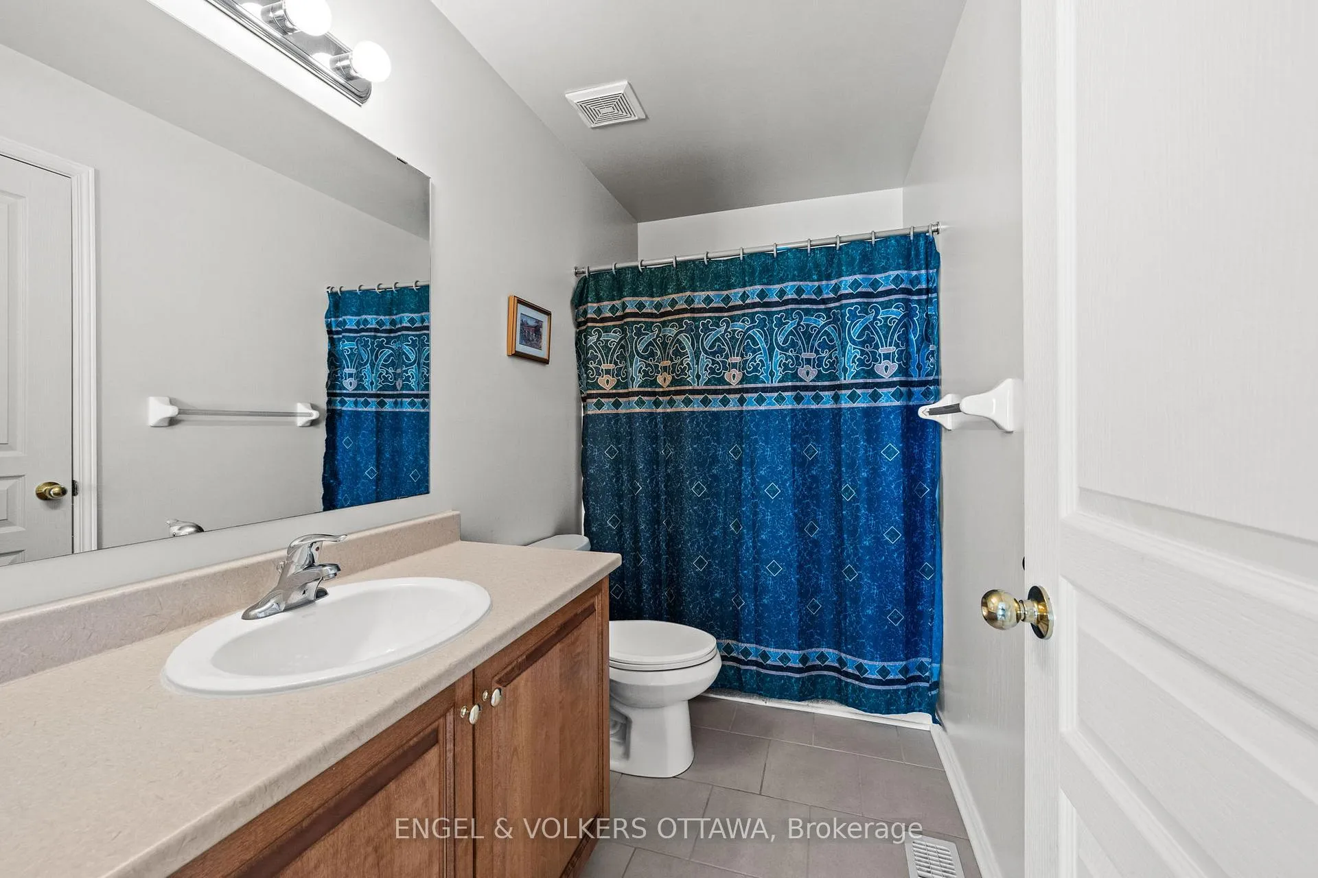 Photo 20 of 25 Goldthorpe Private, Ottawa, Barrhaven - Stonebridge — HOMEH