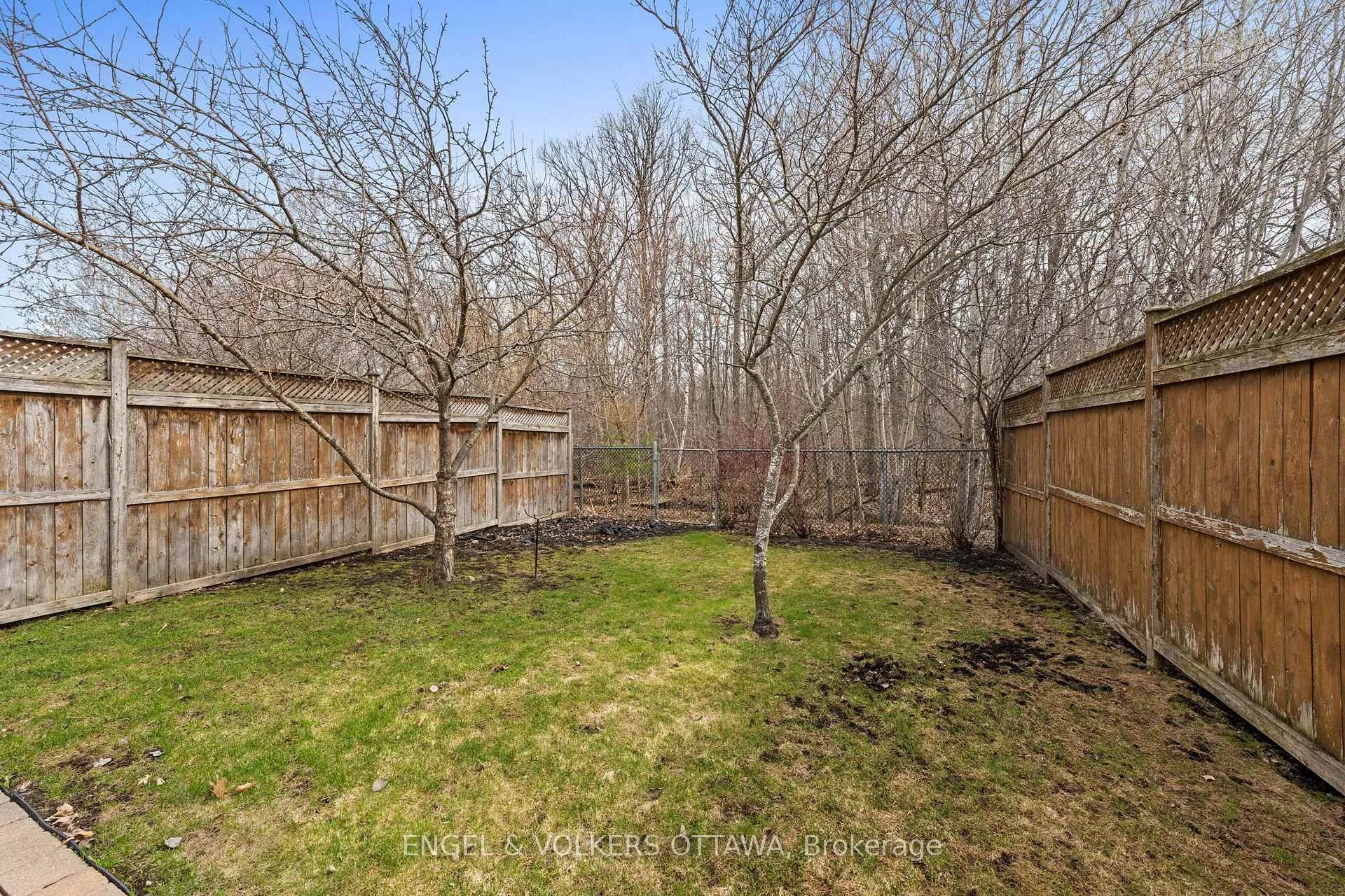Photo 23 of 25 Goldthorpe Private, Ottawa, Barrhaven - Stonebridge — HOMEH