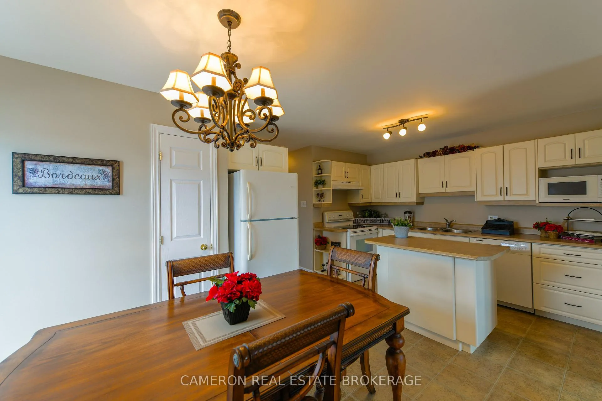 Photo 10 of 67 Gail Elizabeth Court, Cornwall — HOMEH