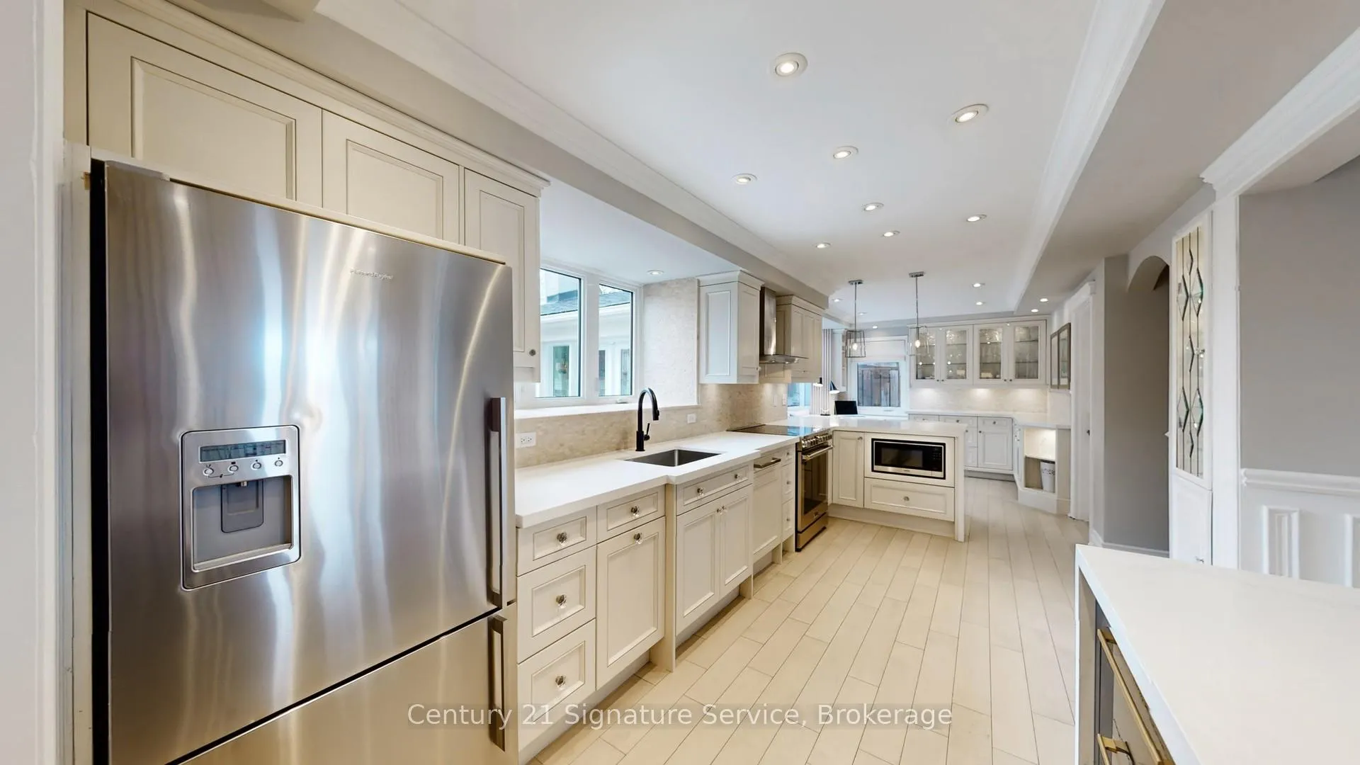 Photo 10 of 16 Ferndale Crescent, Brampton, Brampton East — HOMEH
