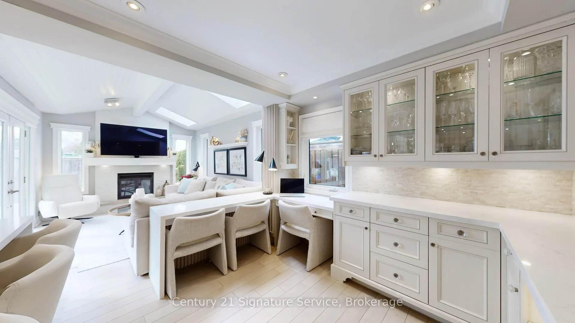 Photo 14 of 16 Ferndale Crescent, Brampton, Brampton East — HOMEH