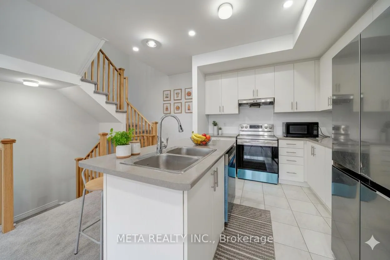 Photo 8 of 1073 Lockie Drive, Oshawa, Kedron — HOMEH