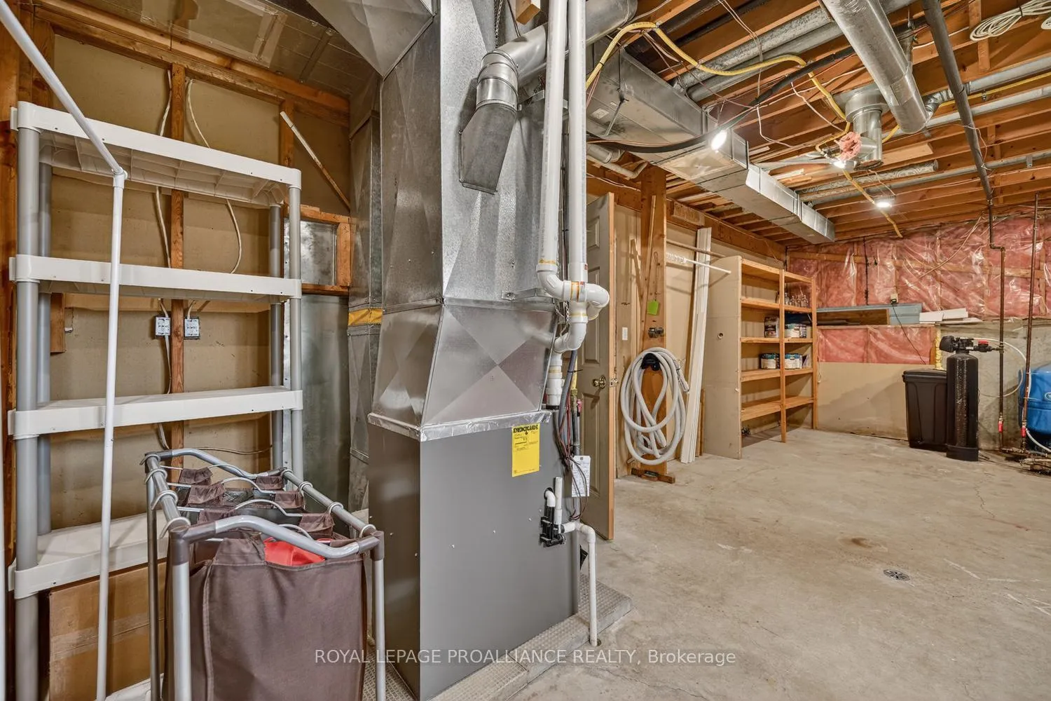 Photo 27 of 8100 Amelia Street, Augusta, Augusta Twp — HOMEH