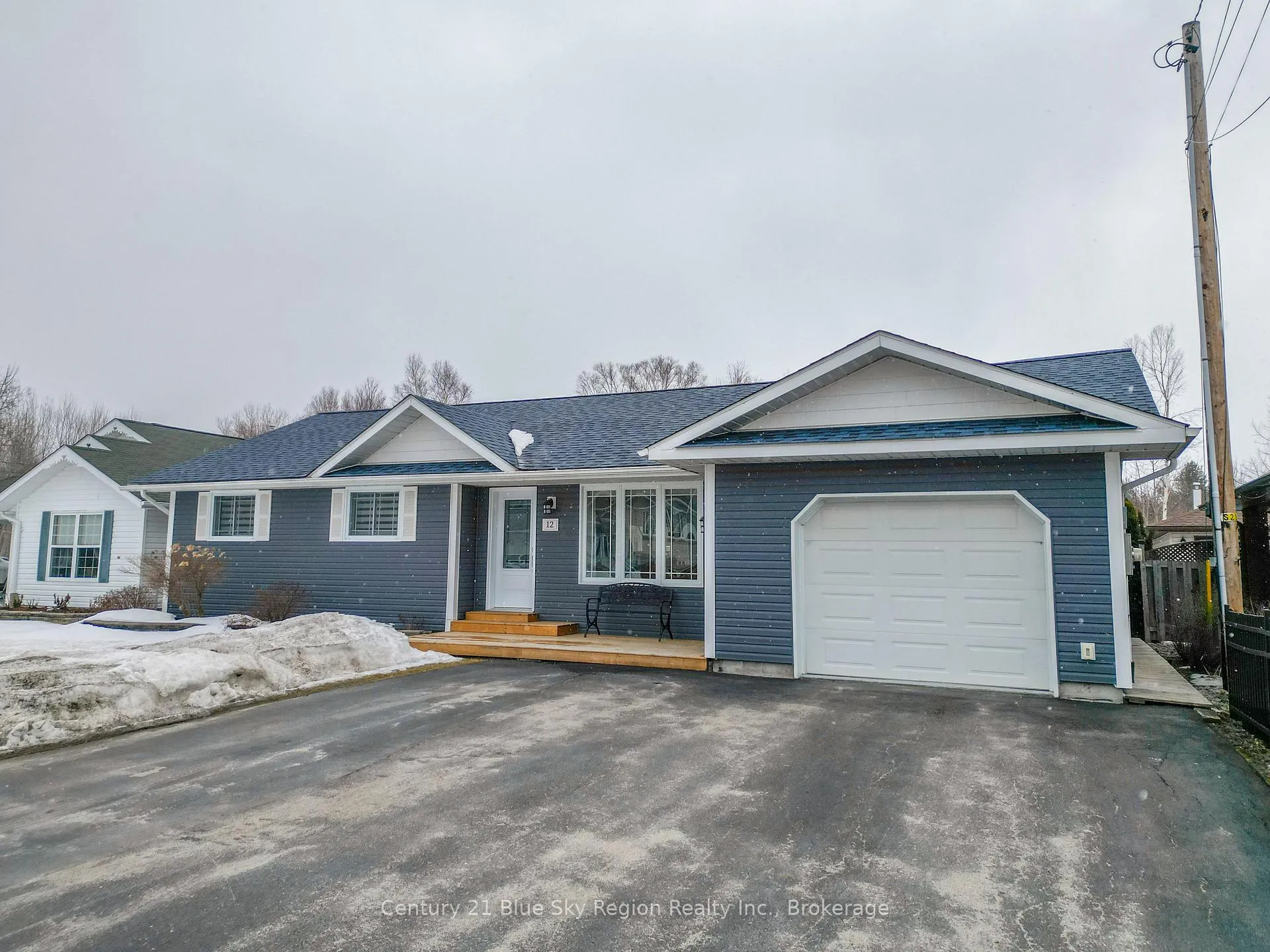 Photo 1 of 12 Riverfront Drive, West Nipissing, Sturgeon Falls — HOMEH