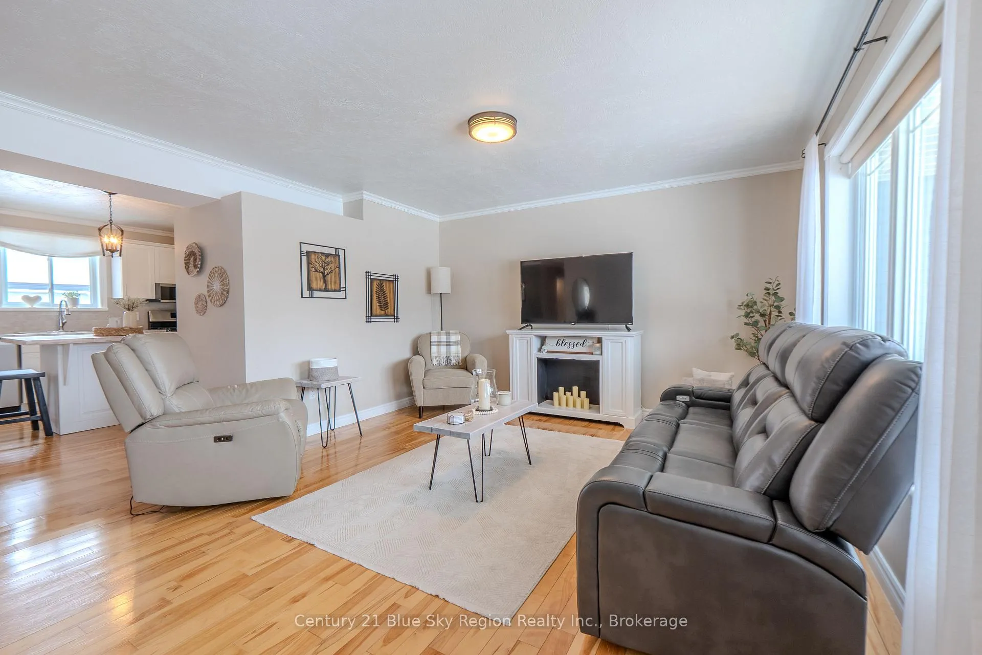 Photo 15 of 12 Riverfront Drive, West Nipissing, Sturgeon Falls — HOMEH