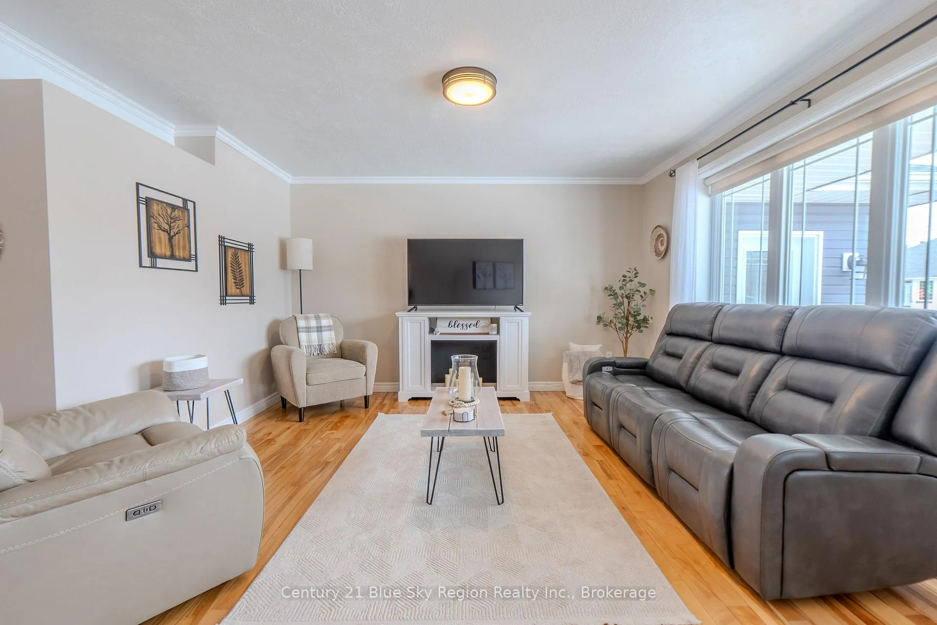 Photo 17 of 12 Riverfront Drive, West Nipissing, Sturgeon Falls — HOMEH