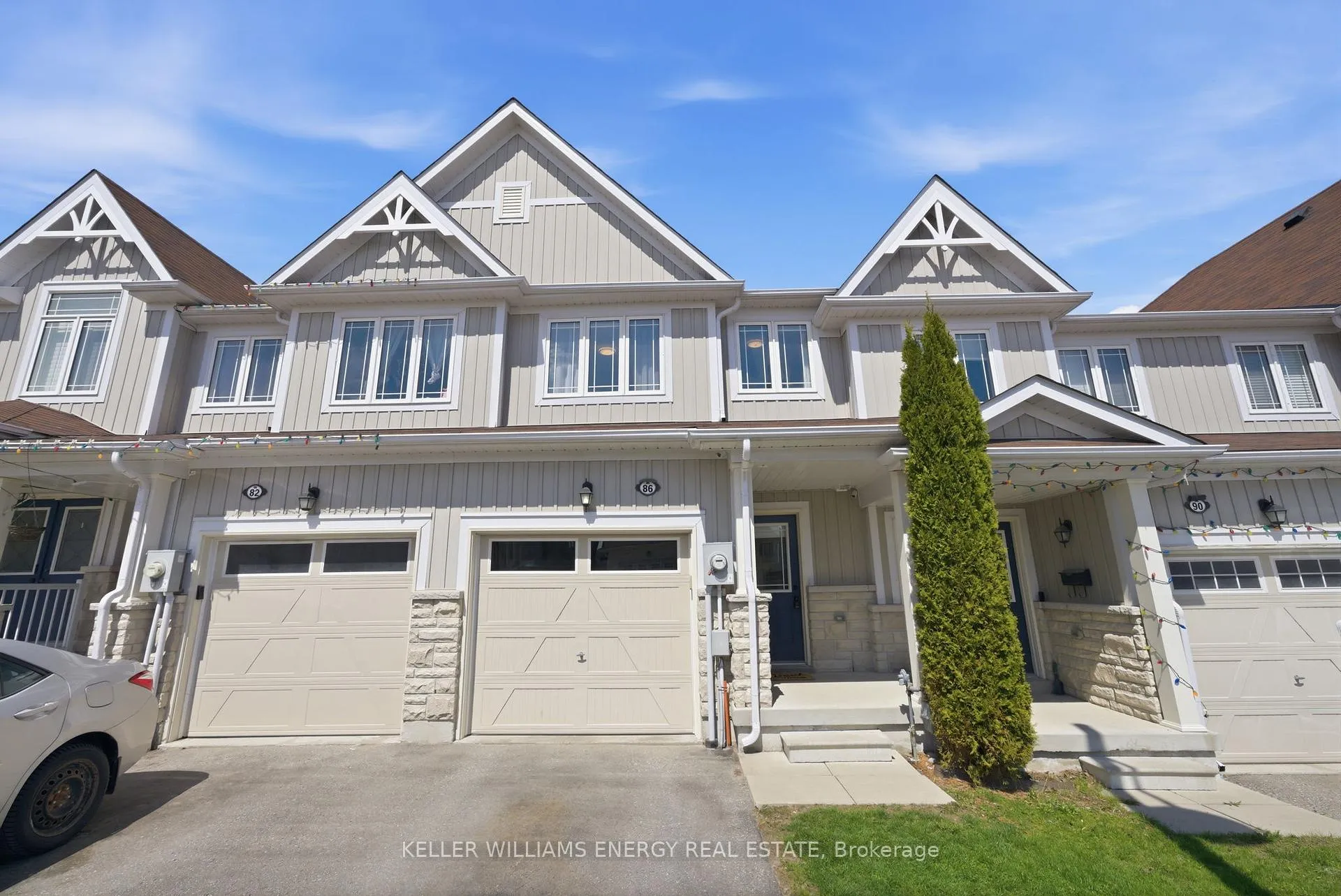 Front of 86 Autumn Harvest Road