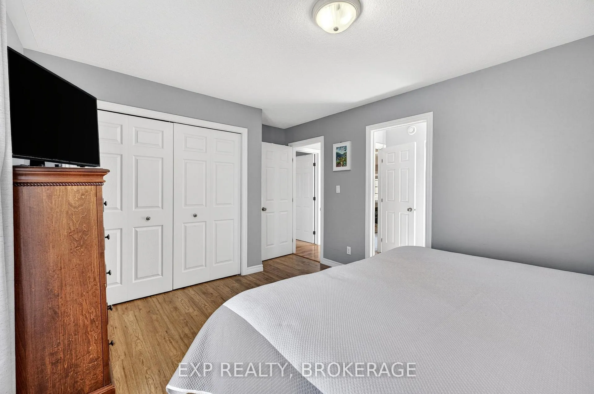 Photo 15 of 46 Wiley Street, Kingston, Rideau — HOMEH