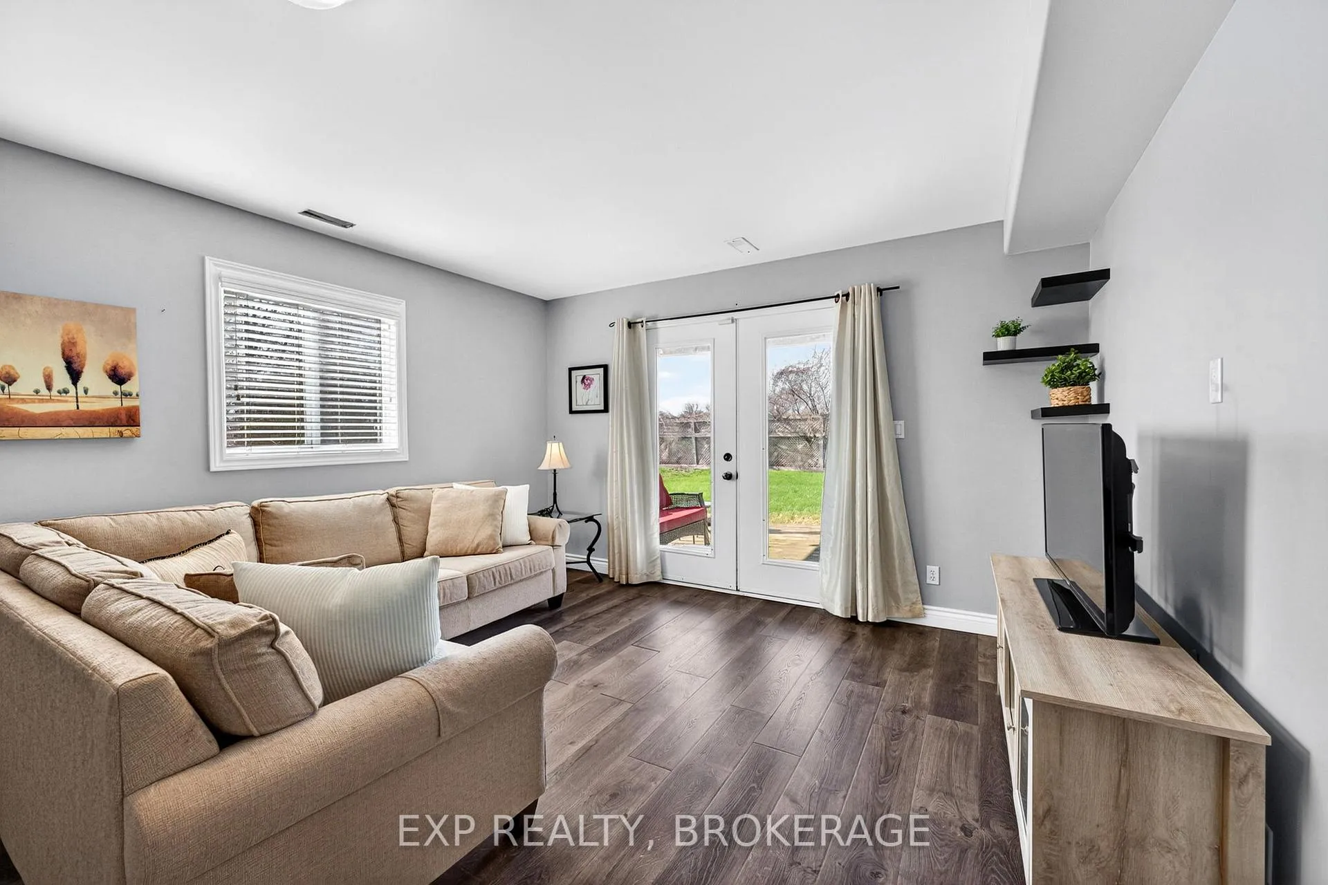 Photo 19 of 46 Wiley Street, Kingston, Rideau — HOMEH