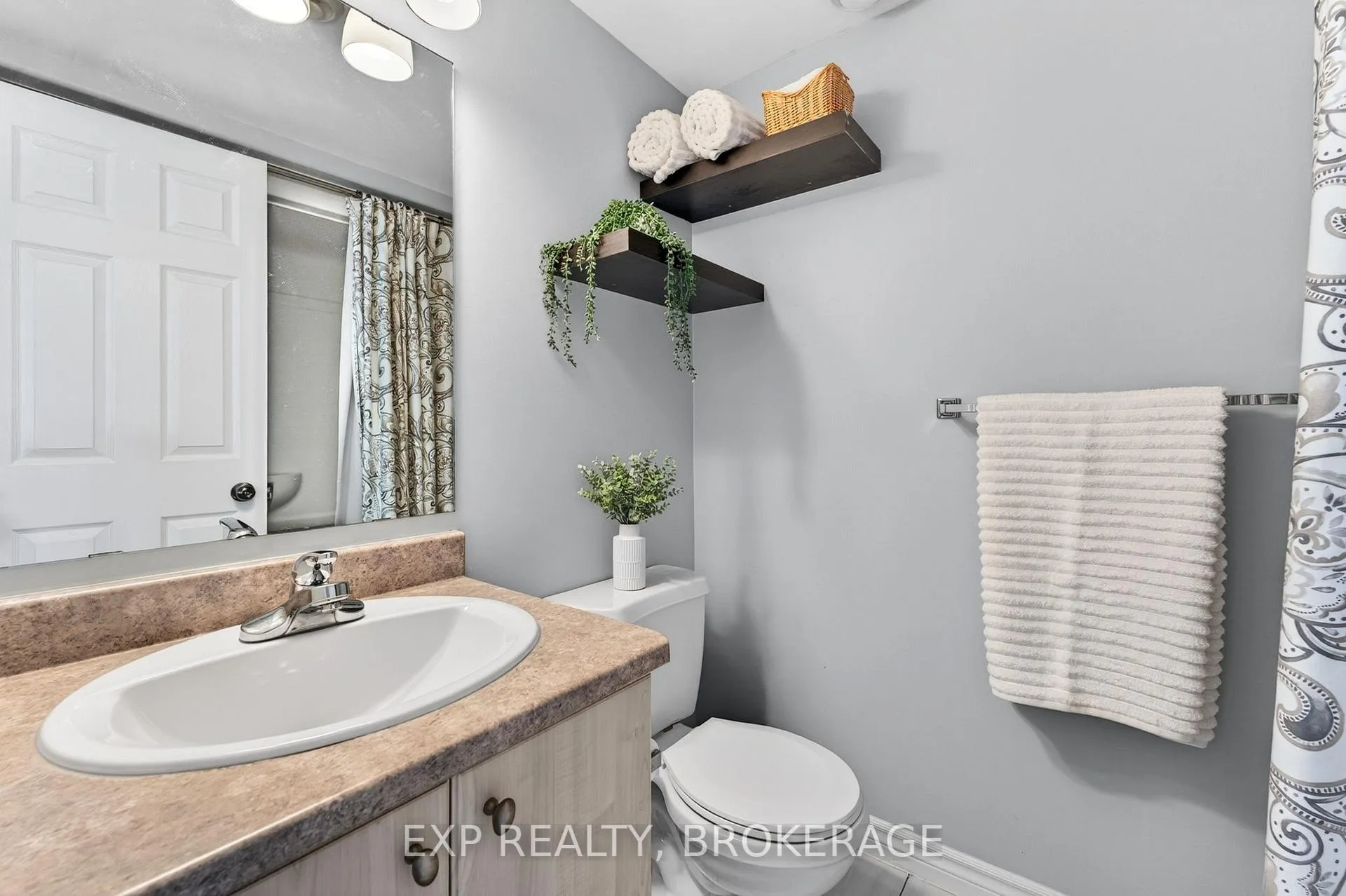 Photo 22 of 46 Wiley Street, Kingston, Rideau — HOMEH