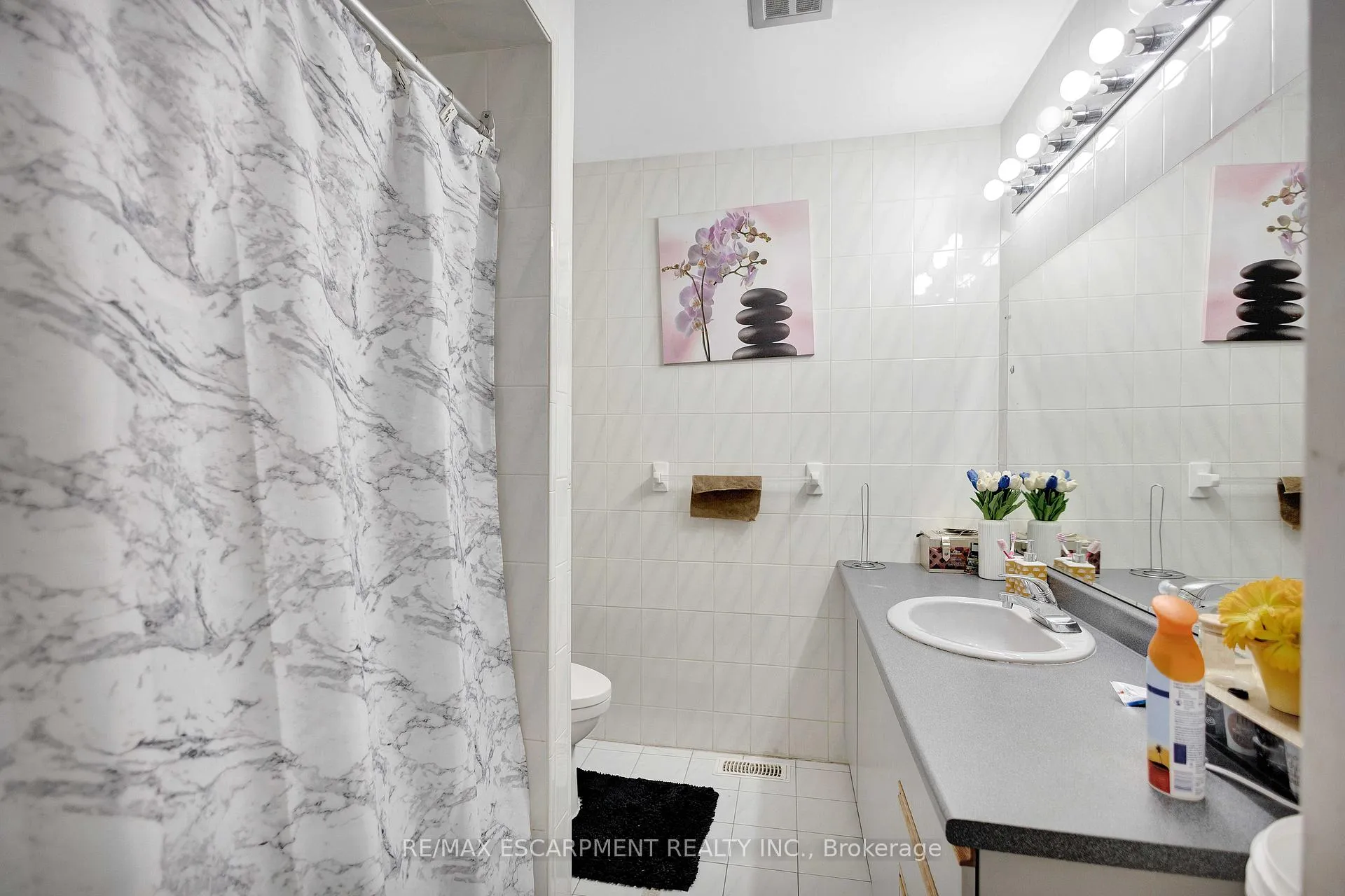Photo 15 of 304 Celtic Drive, Hamilton, Stoney Creek — HOMEH