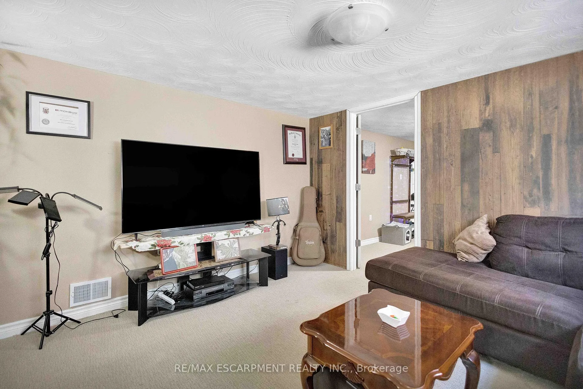 Photo 23 of 304 Celtic Drive, Hamilton, Stoney Creek — HOMEH
