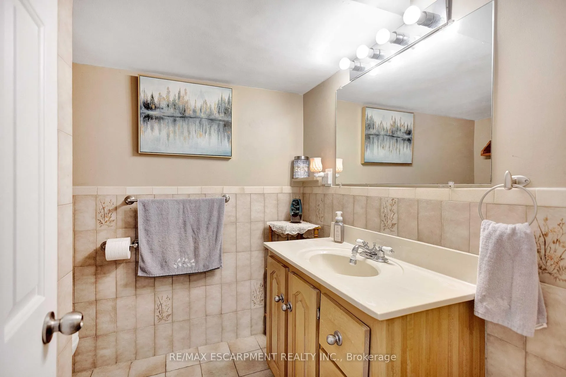 Photo 29 of 304 Celtic Drive, Hamilton, Stoney Creek — HOMEH