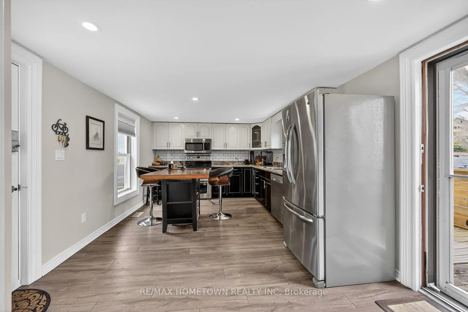 Photo 5 of 80 Water Street E, Brockville — HOMEH