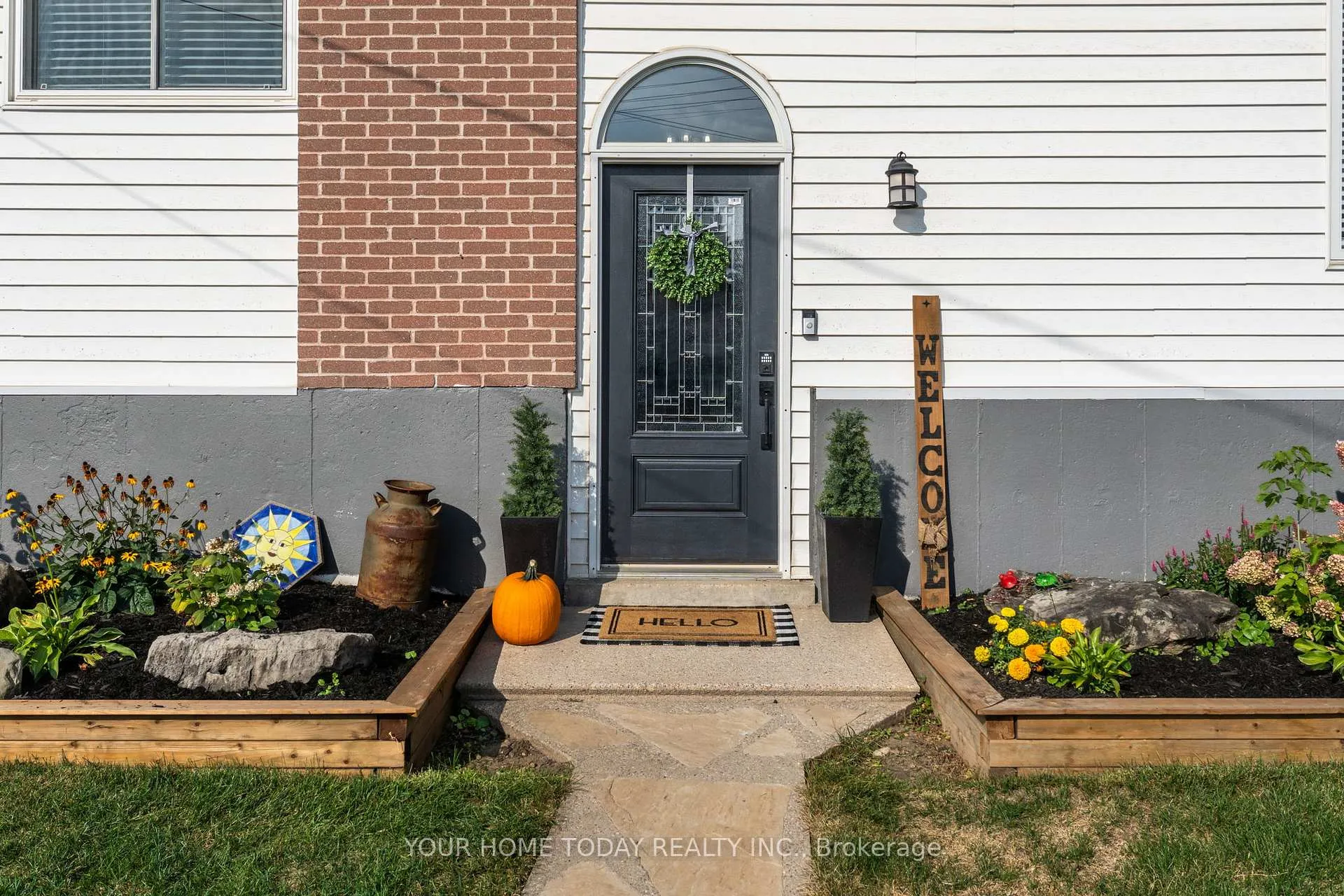 Photo 2 of 6 Ellen Crescent, Erin — HOMEH