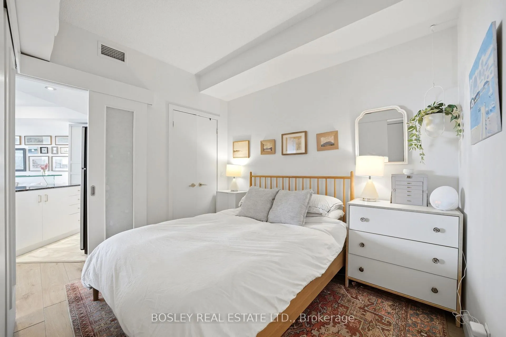 Photo 14 of Unit 2011, 218 Queens Quay W, Toronto, Waterfront Communities — HOMEH