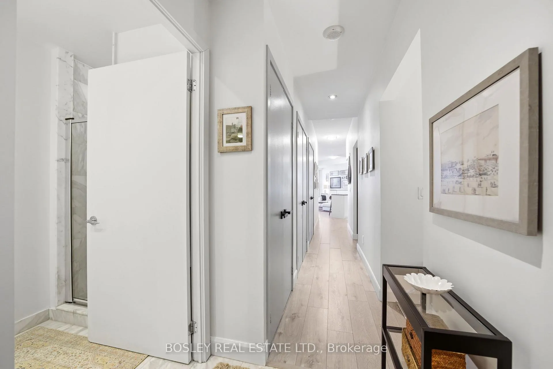 Photo 17 of Unit 2011, 218 Queens Quay W, Toronto, Waterfront Communities — HOMEH