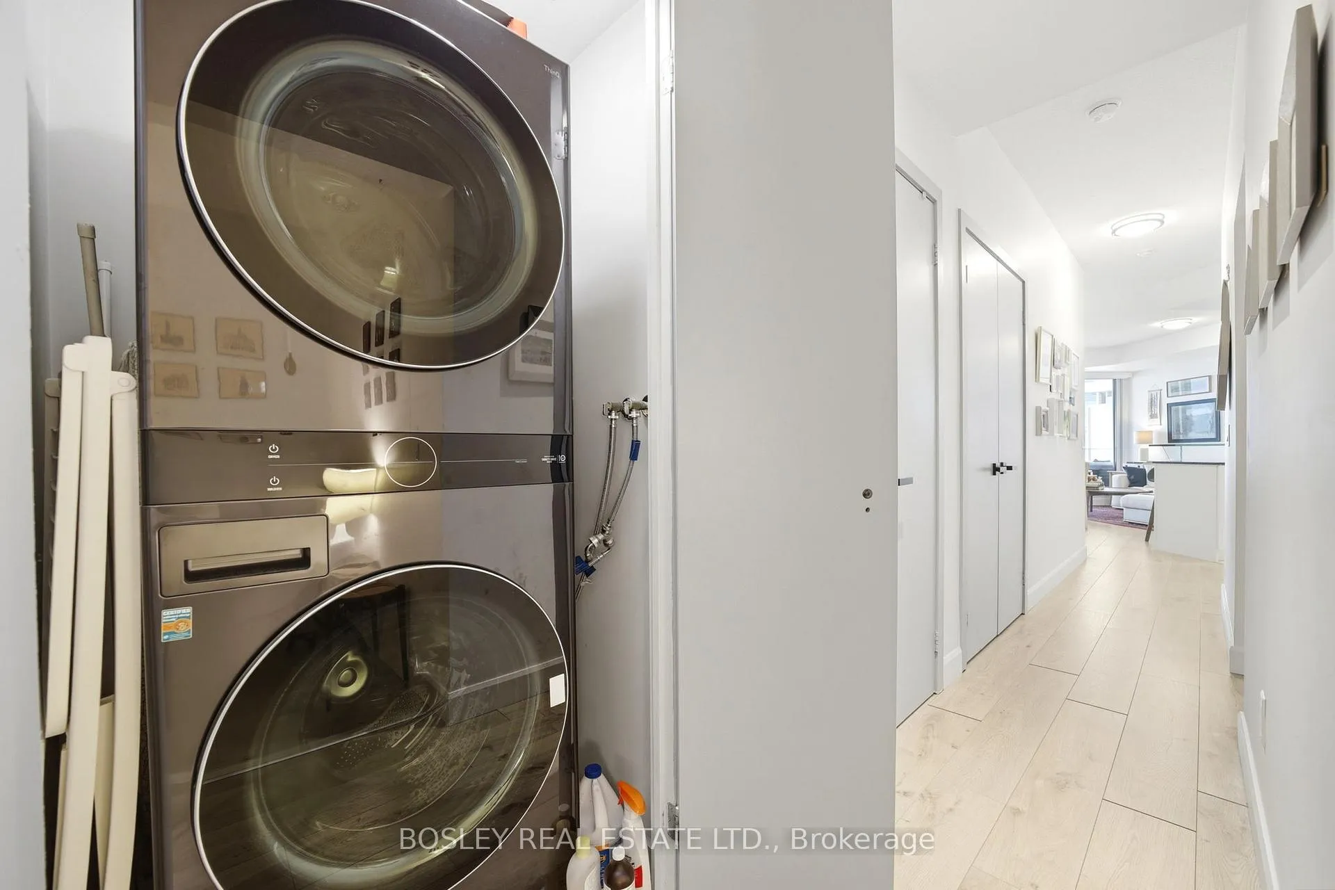 Photo 21 of Unit 2011, 218 Queens Quay W, Toronto, Waterfront Communities — HOMEH