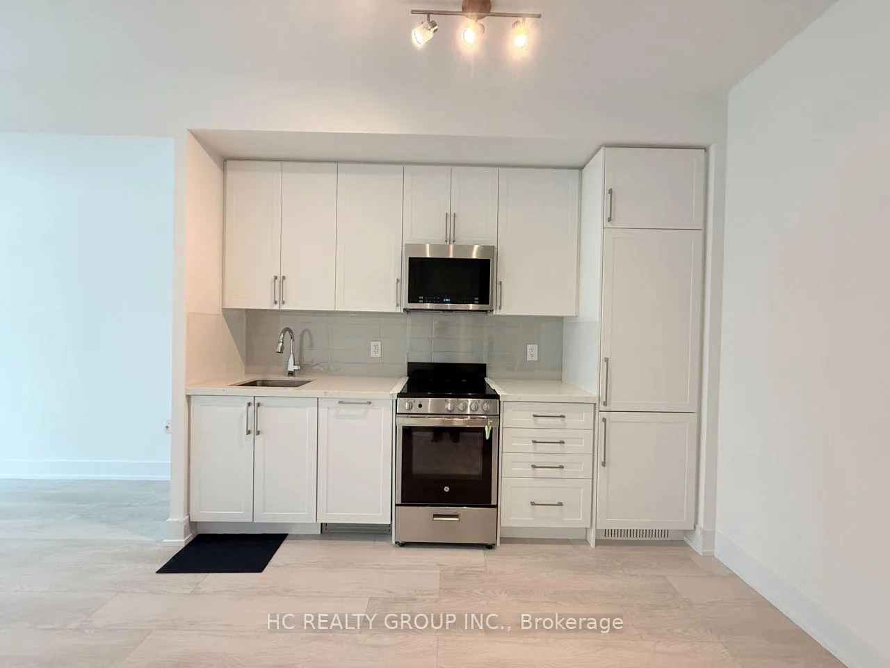 Photo 4 of Unit 328, 2450 Old Bronte Road, Oakville, Westmount — HOMEH