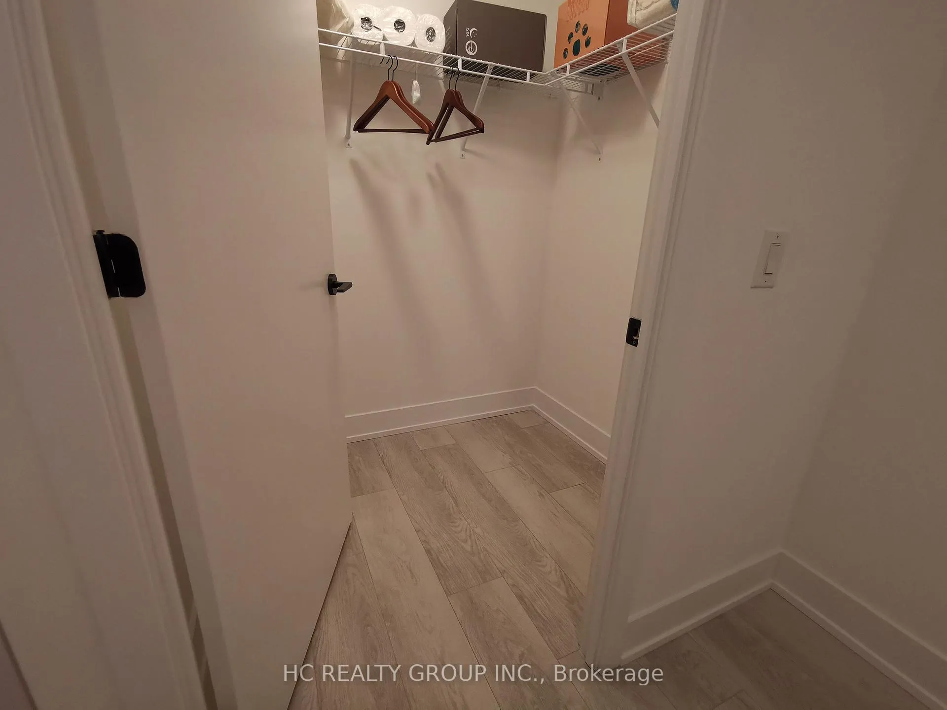 Photo 7 of Unit 328, 2450 Old Bronte Road, Oakville, Westmount — HOMEH