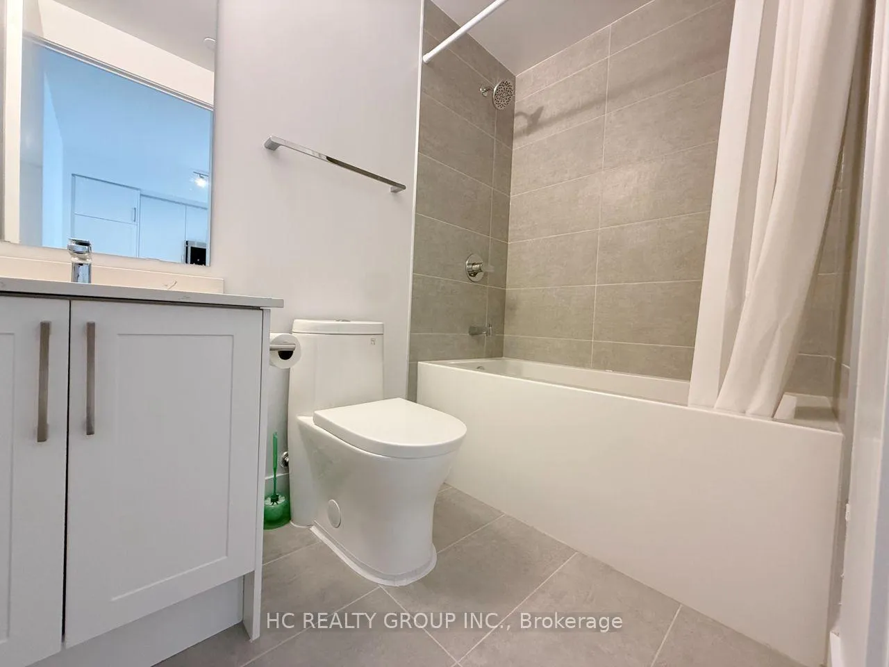 Photo 8 of Unit 328, 2450 Old Bronte Road, Oakville, Westmount — HOMEH