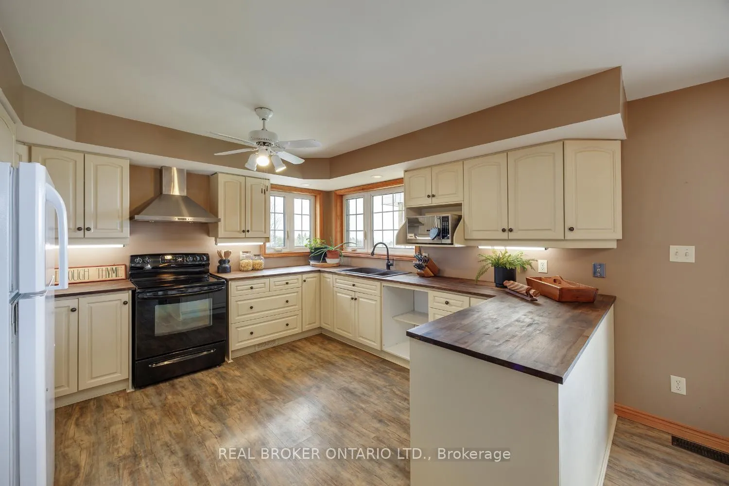 Photo 12 of 2144 Concession Road 9, Clarington, Rural Clarington — HOMEH
