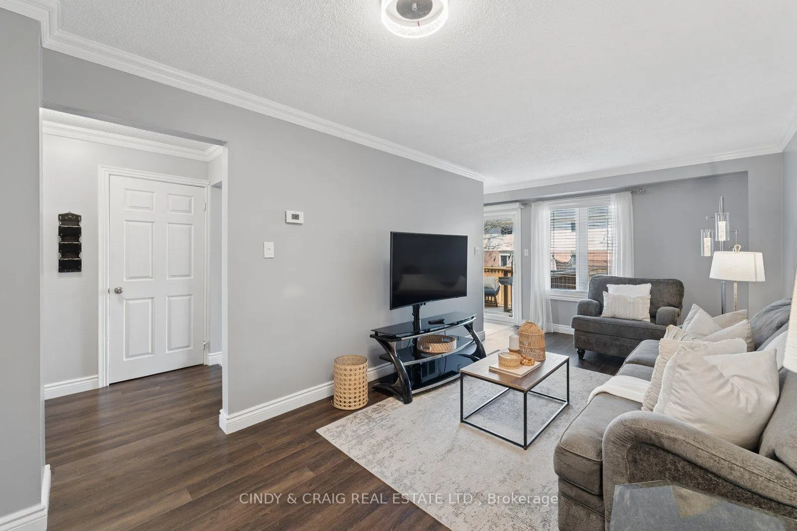 Photo 3 of 5 Mcmann Crescent, Clarington, Courtice — HOMEH
