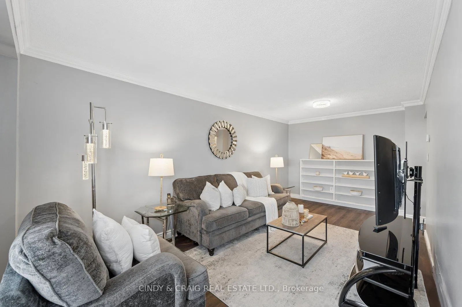 Photo 4 of 5 Mcmann Crescent, Clarington, Courtice — HOMEH