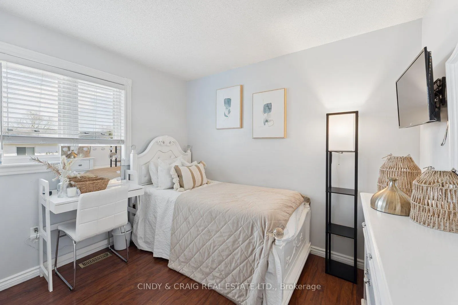 Photo 11 of 5 Mcmann Crescent, Clarington, Courtice — HOMEH