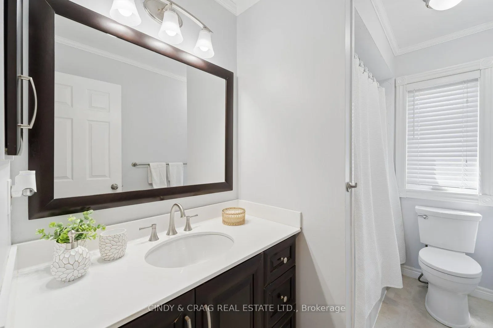 Photo 12 of 5 Mcmann Crescent, Clarington, Courtice — HOMEH