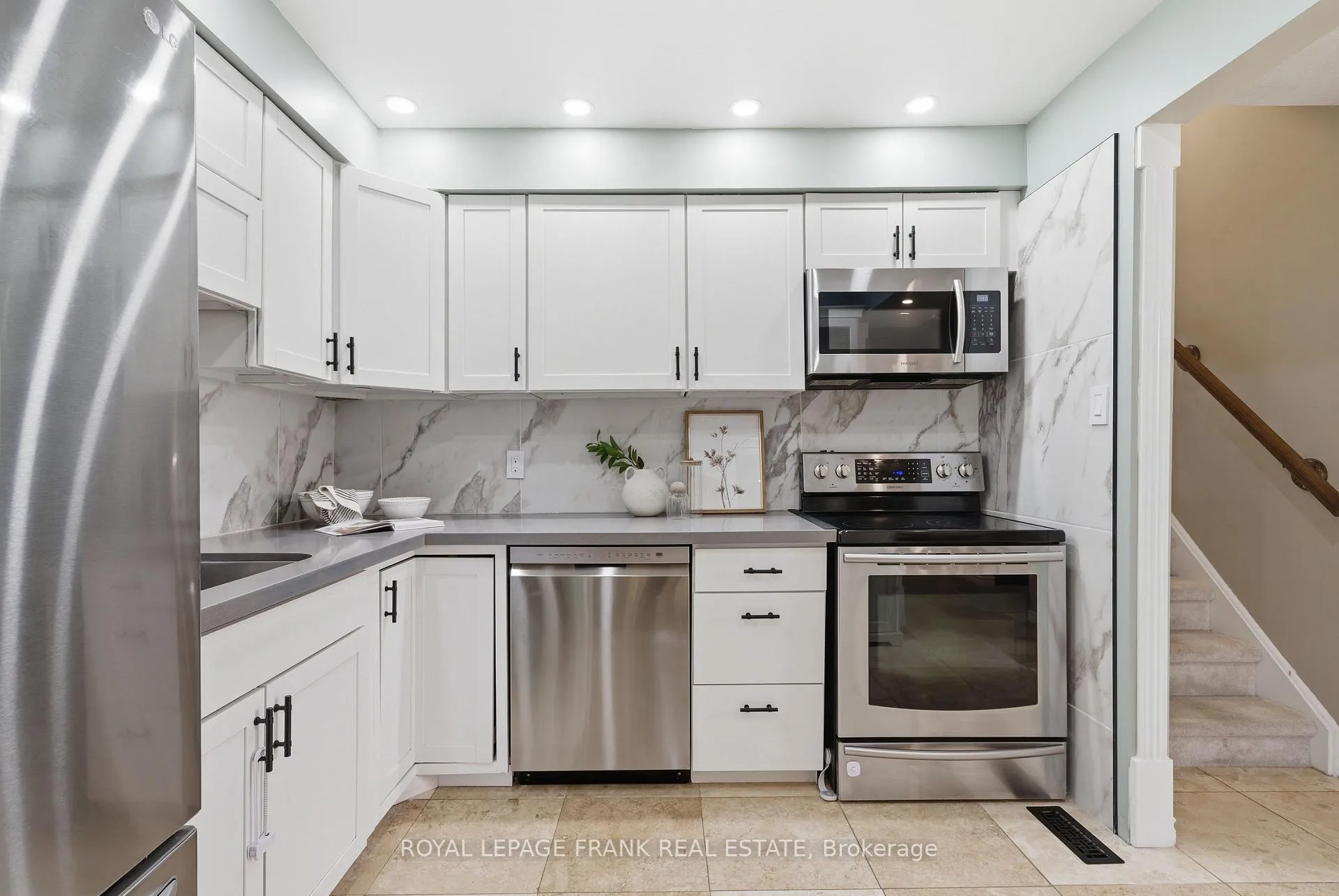 Photo 7 of 1248 Astra Avenue, Oshawa, Eastdale — HOMEH