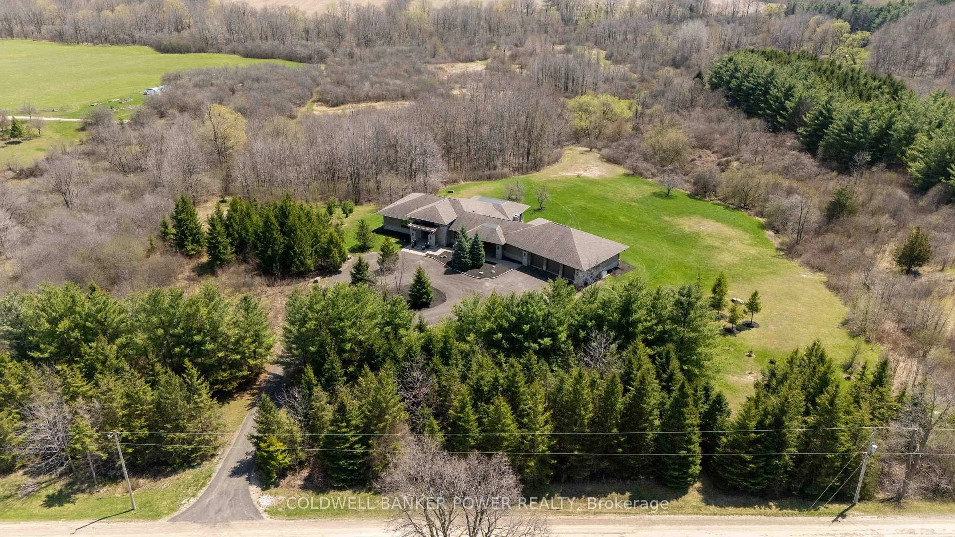 Photo 2 of 10231 Melrose Drive, Middlesex Centre, Rural Middlesex Centre — HOMEH