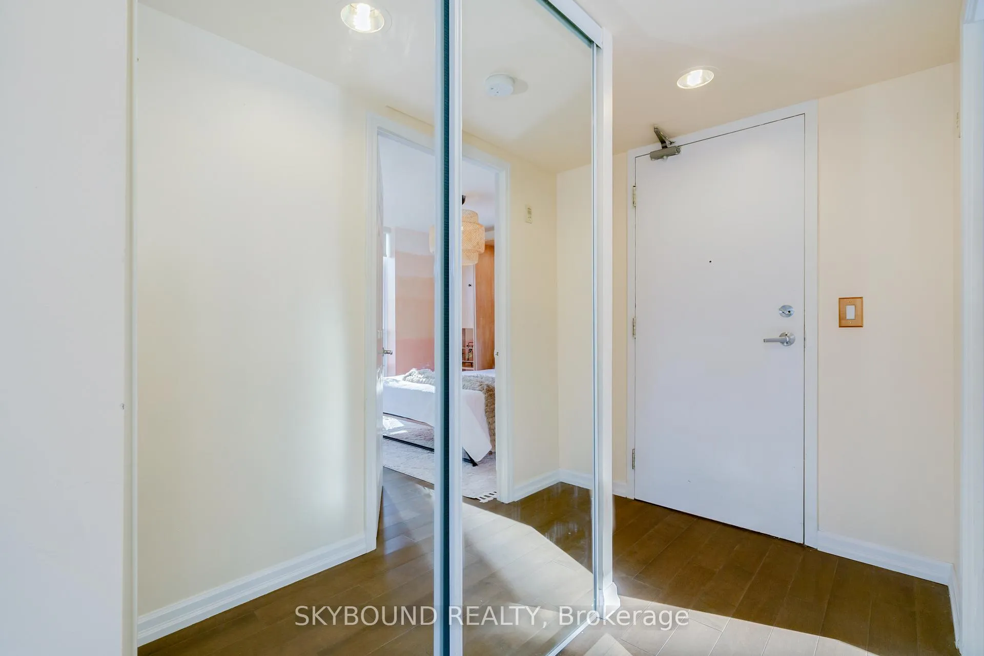 Photo 4 of Unit 703, 311 Richmond Street E, Toronto, Moss Park — HOMEH