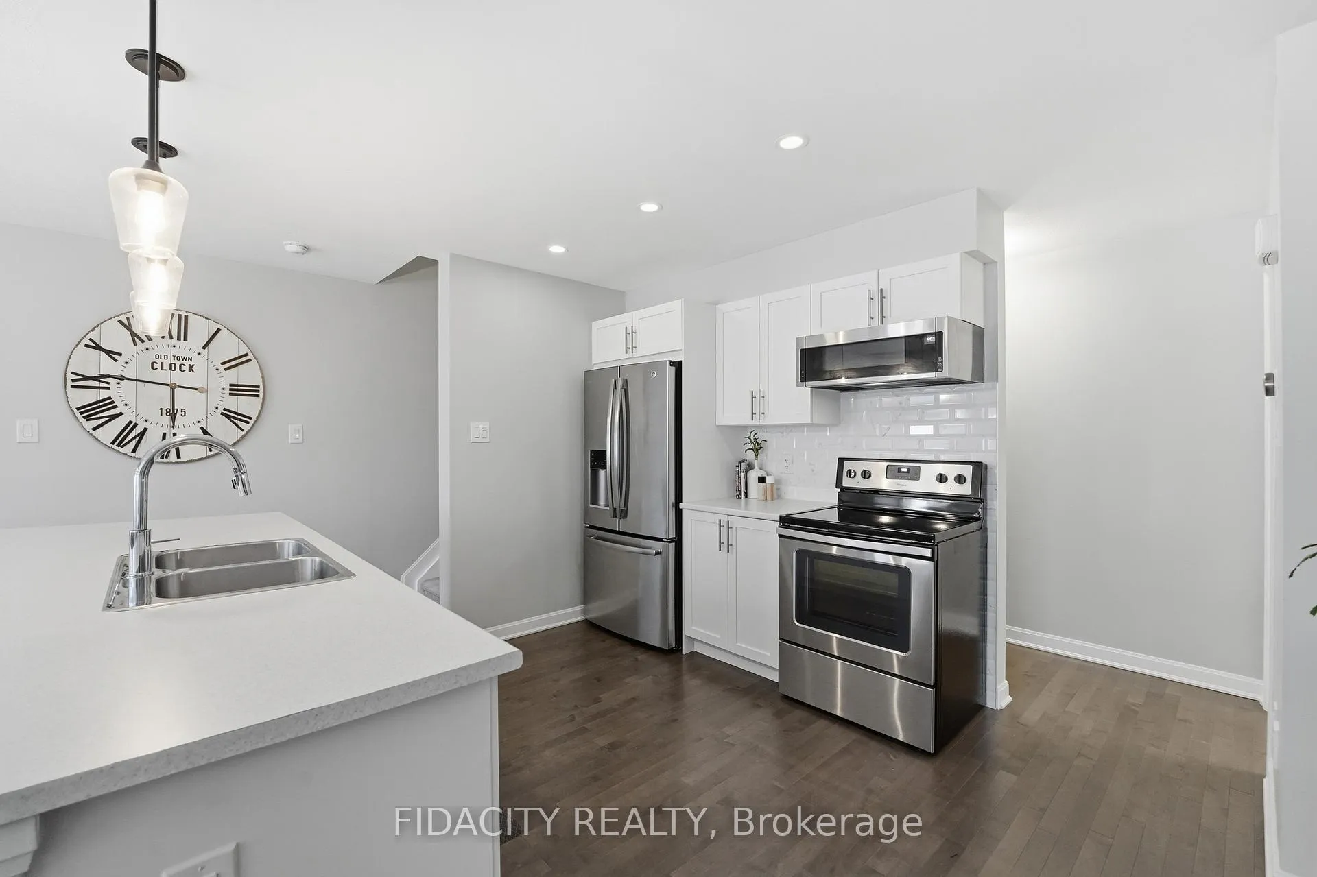 Photo 11 of 807 Element Private, Ottawa, Kanata - Emerald Meadows/Trailwest — HOMEH