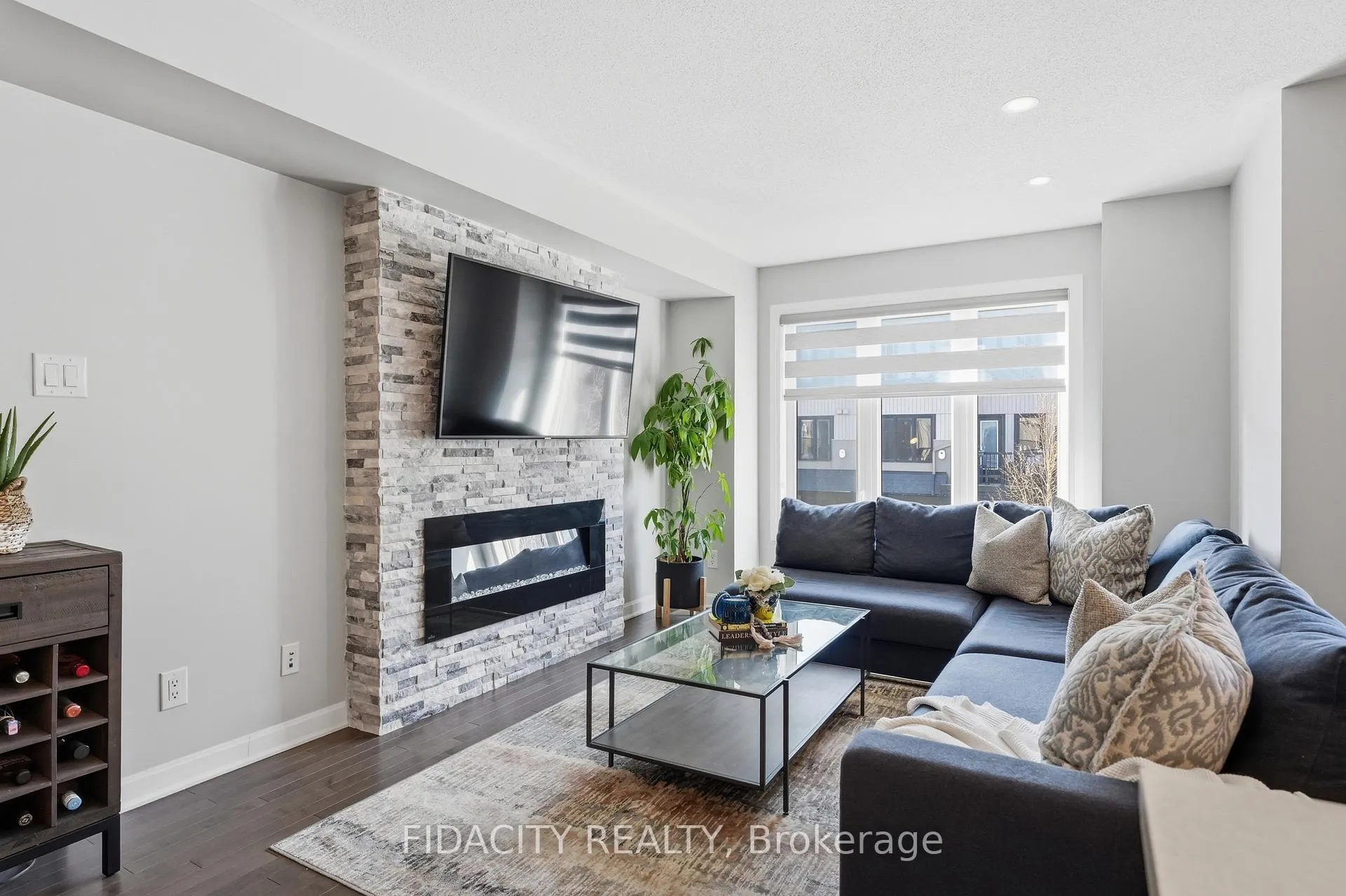 Photo 14 of 807 Element Private, Ottawa, Kanata - Emerald Meadows/Trailwest — HOMEH