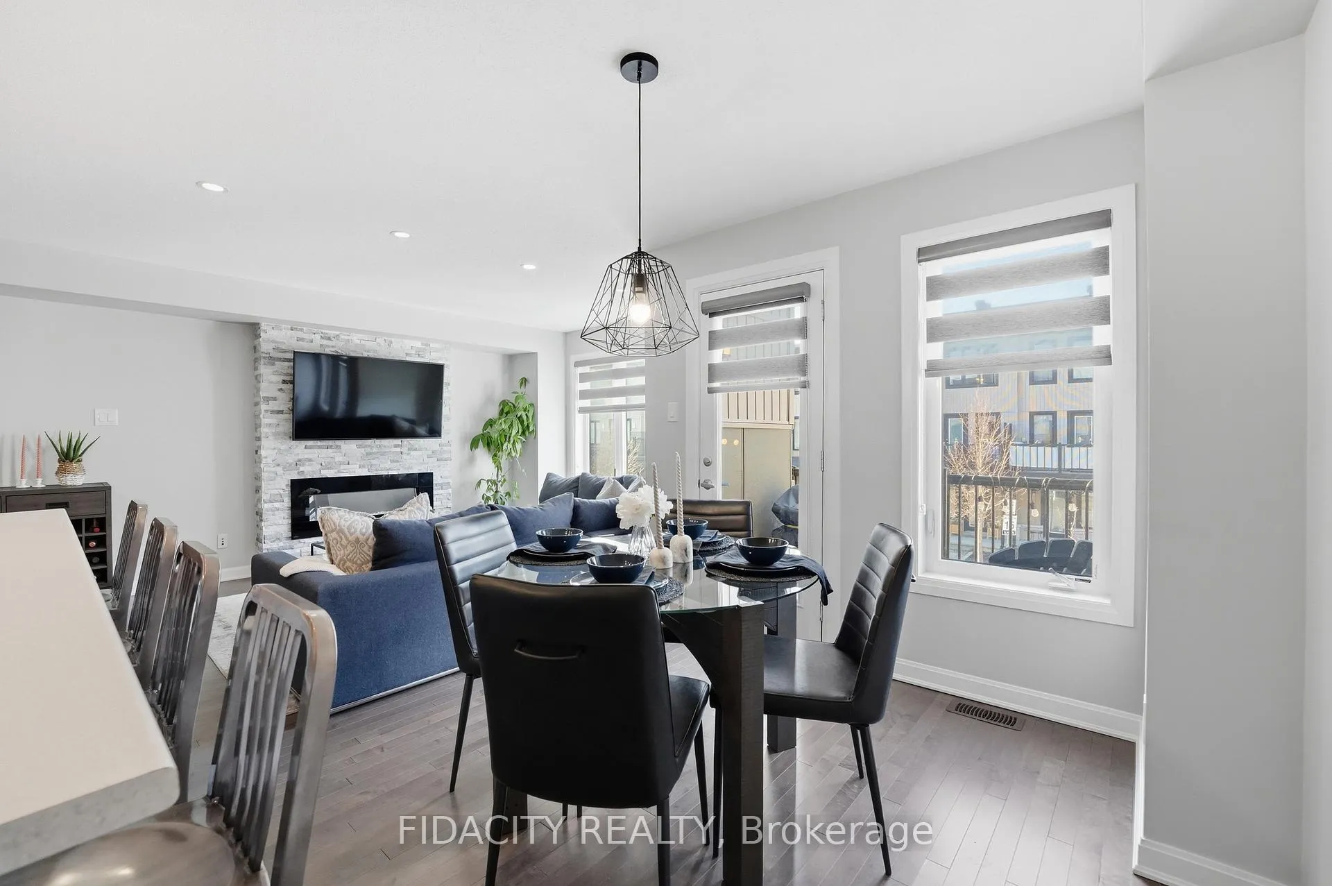 Photo 18 of 807 Element Private, Ottawa, Kanata - Emerald Meadows/Trailwest — HOMEH