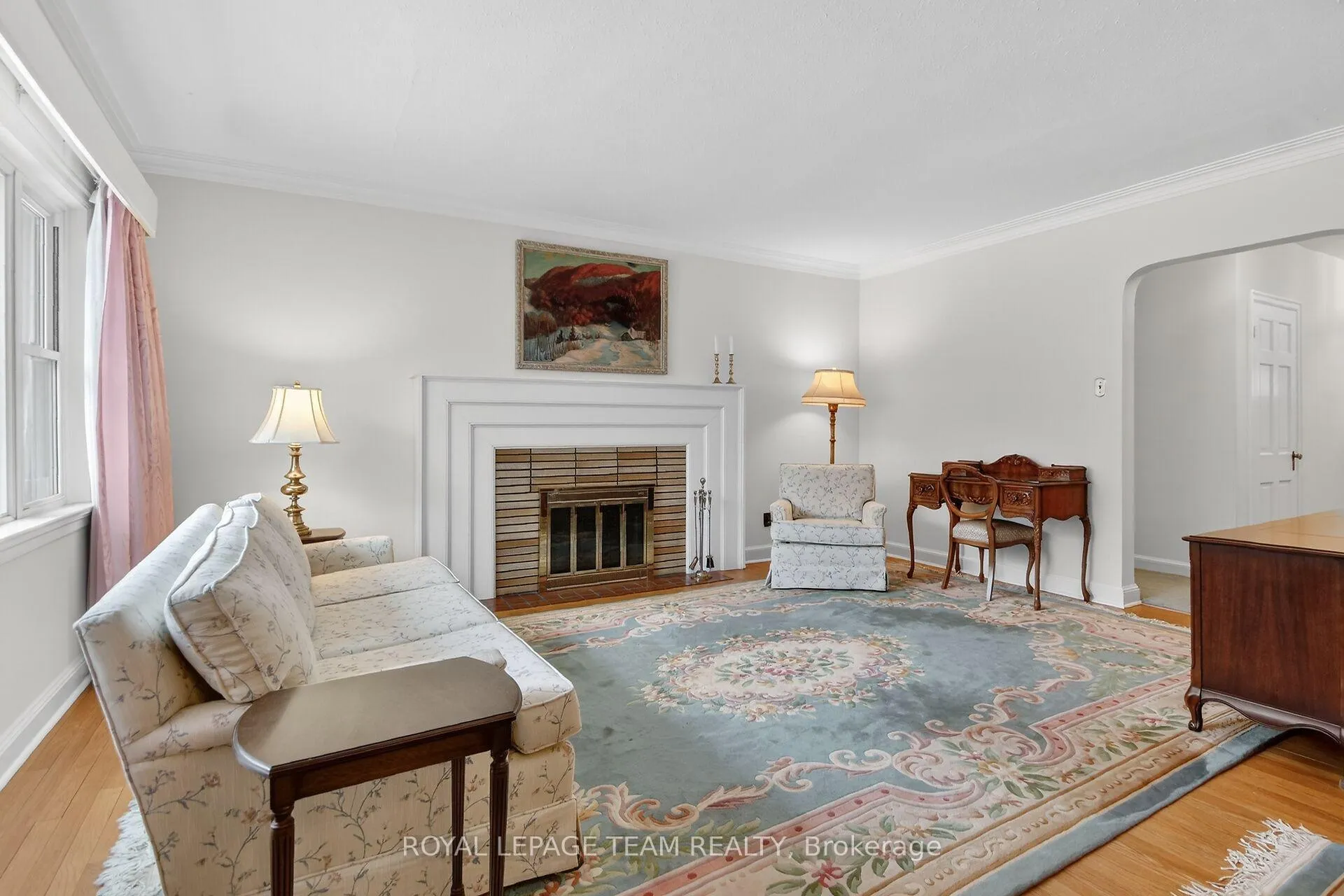 Photo 4 of 825 Killeen Avenue, Ottawa, McKellar Heights/Glabar Park — HOMEH