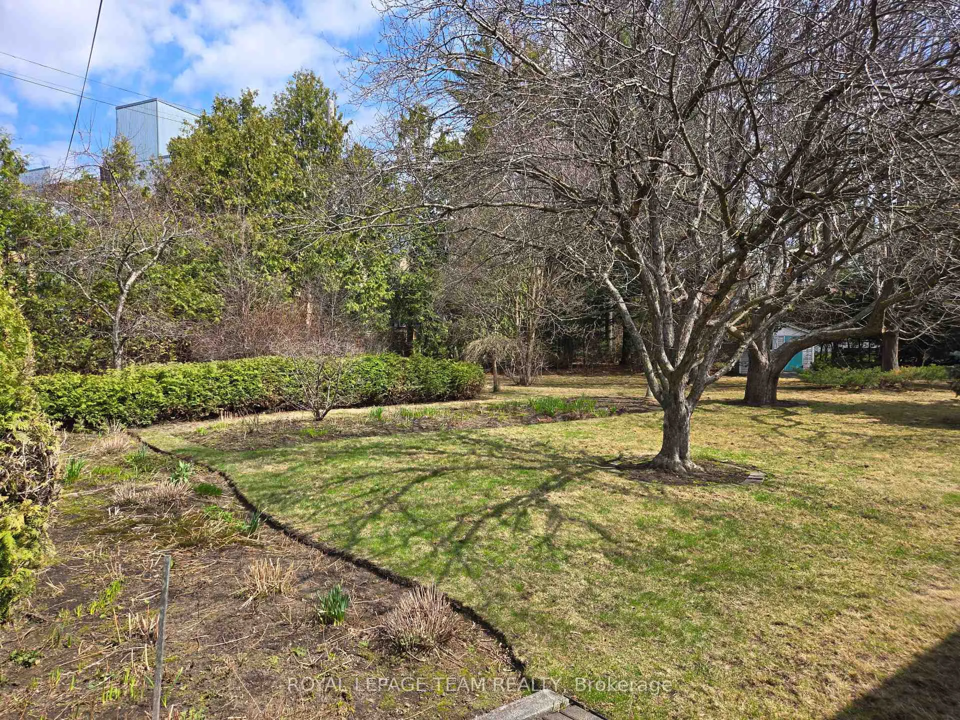 Photo 27 of 825 Killeen Avenue, Ottawa, McKellar Heights/Glabar Park — HOMEH
