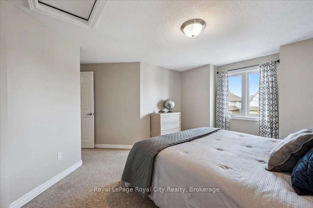 Photo 23 of 67 Grey Oak Drive, Guelph, Pineridge/Westminster Woods — HOMEH