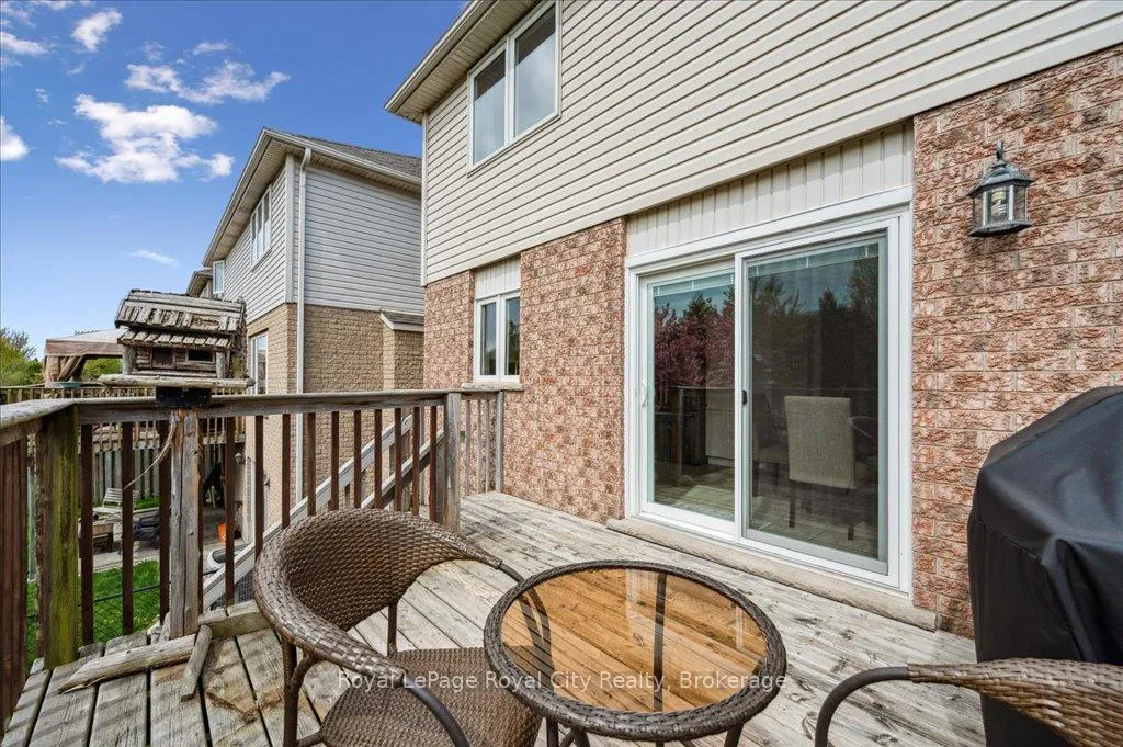 Photo 32 of 67 Grey Oak Drive, Guelph, Pineridge/Westminster Woods — HOMEH