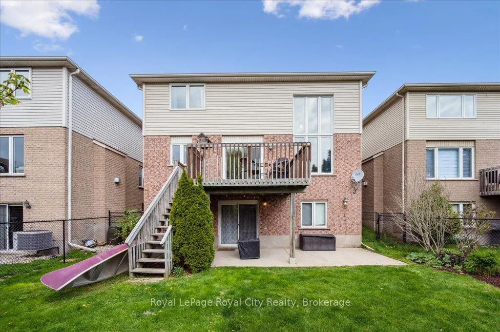 Photo 39 of 67 Grey Oak Drive, Guelph, Pineridge/Westminster Woods — HOMEH