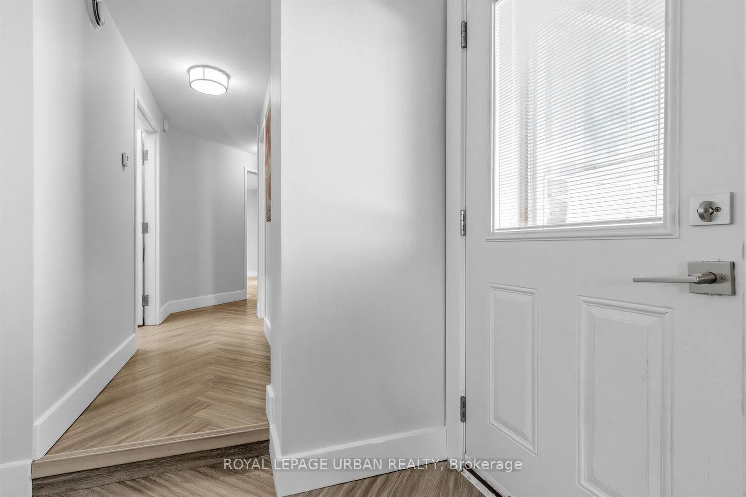 Photo 19 of 901 Pape Avenue, Toronto, Danforth Village-East York — HOMEH