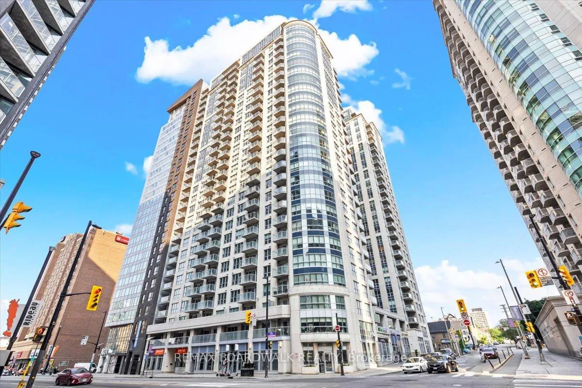 Front of Unit 2107, 242 Rideau Street