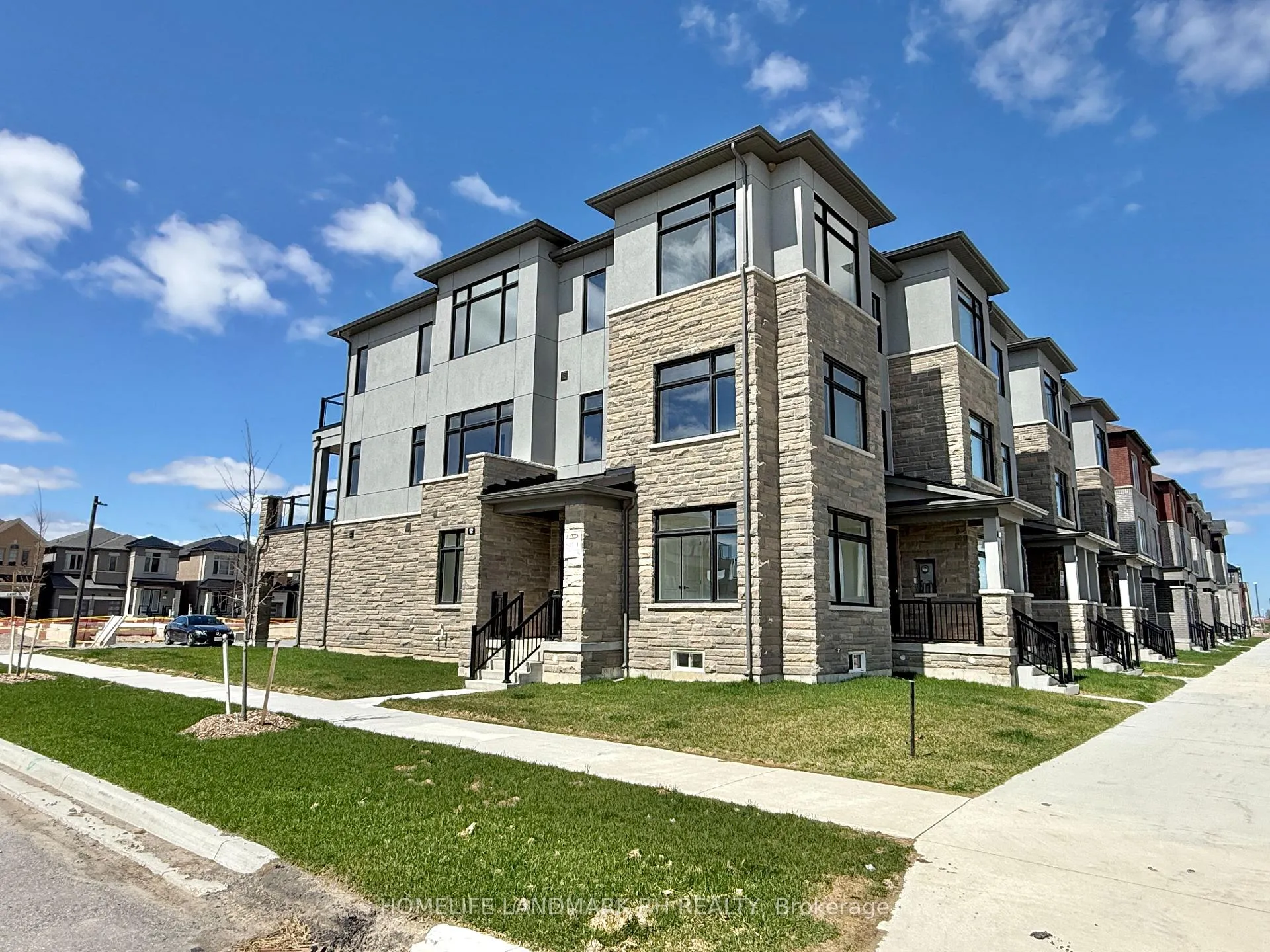 Photo 1 of 12 Emma Pearson Drive, Markham, Rural Markham — HOMEH