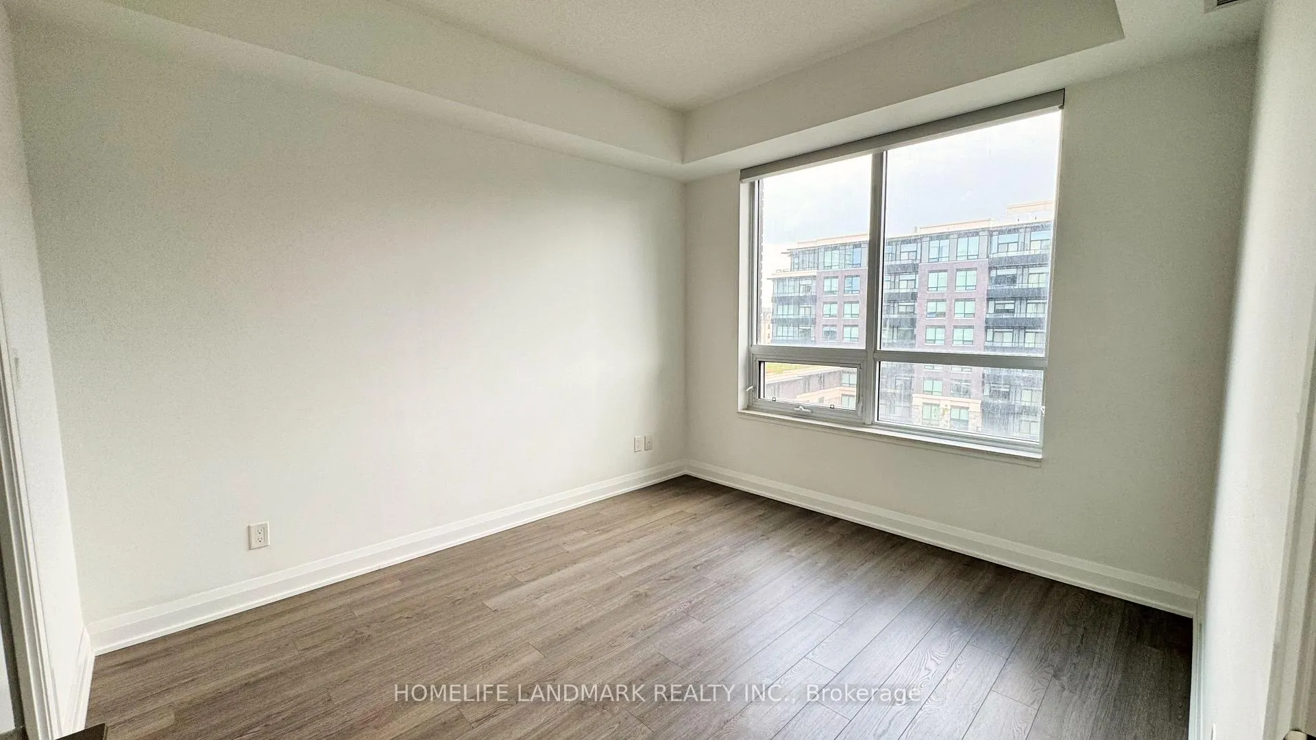 Photo 8 of Unit 732, 15 Water Walk Drive, Markham, Unionville — HOMEH