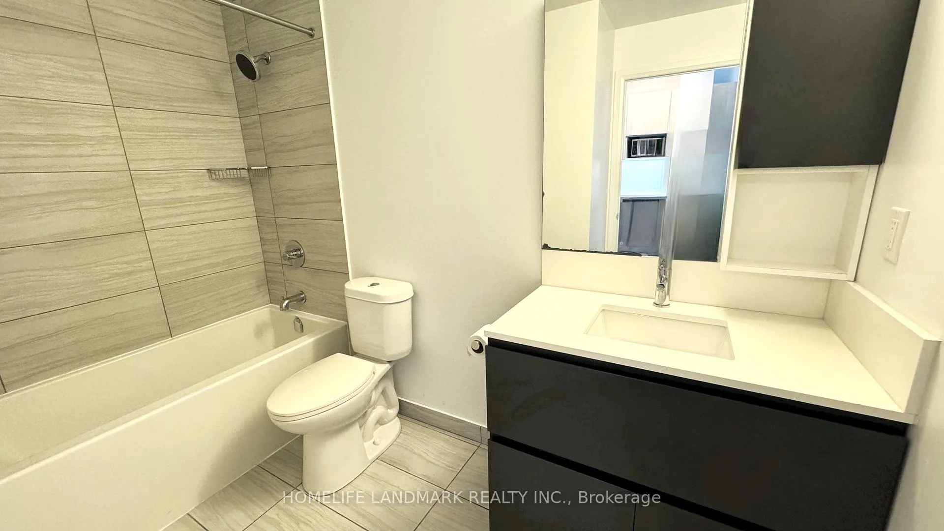 Photo 11 of Unit 732, 15 Water Walk Drive, Markham, Unionville — HOMEH