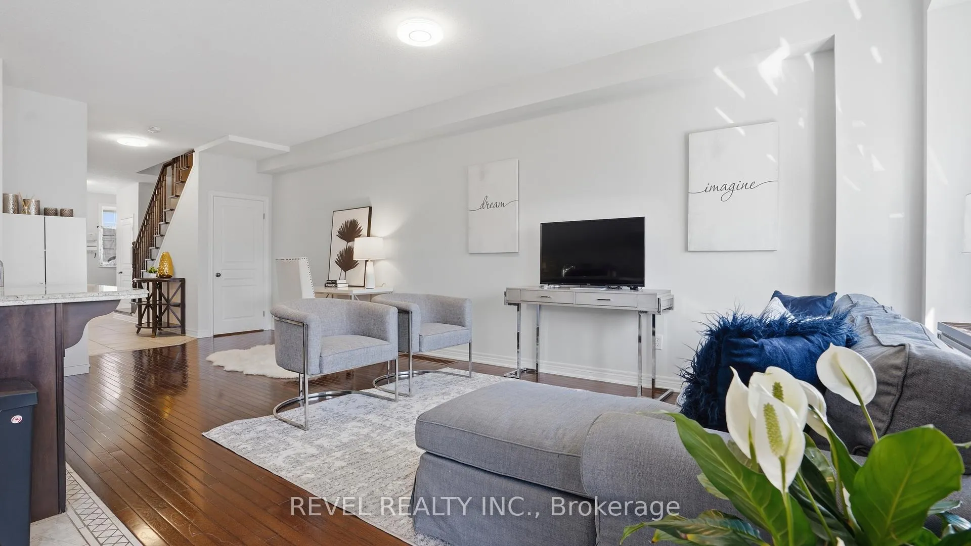 Photo 8 of 7 Forest Valley Crescent, Hamilton, Dundas — HOMEH