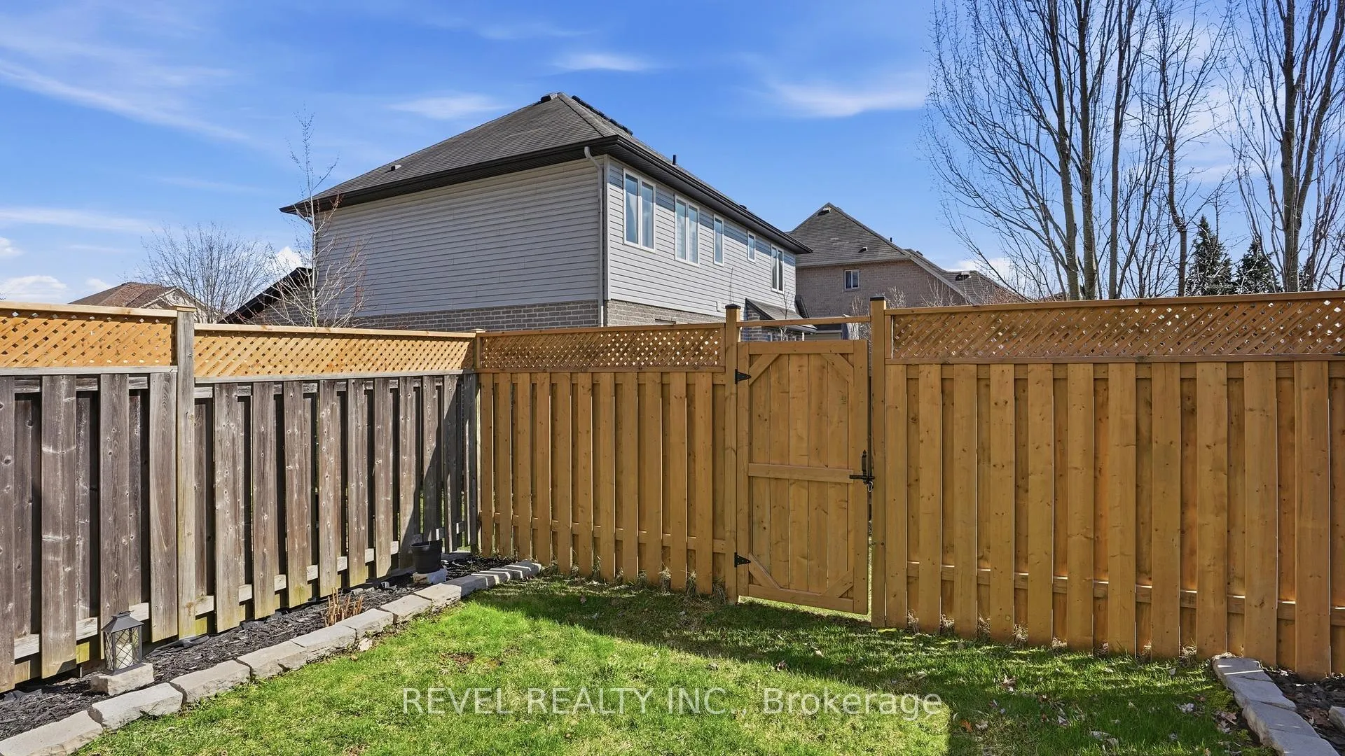 Photo 25 of 7 Forest Valley Crescent, Hamilton, Dundas — HOMEH